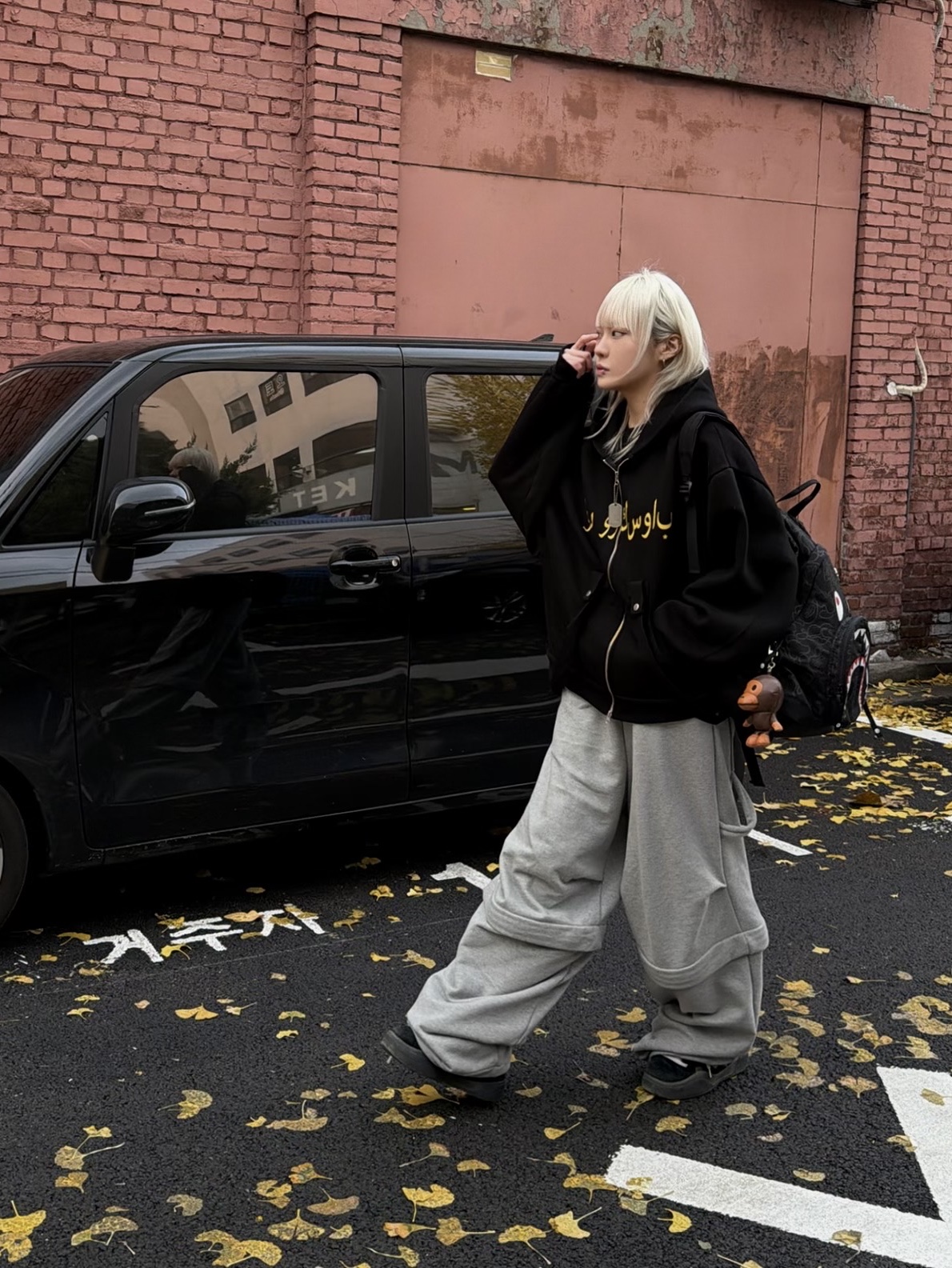 MJD Detachable Bar Tack Sweat Pants Melange Grey 착용 스타일