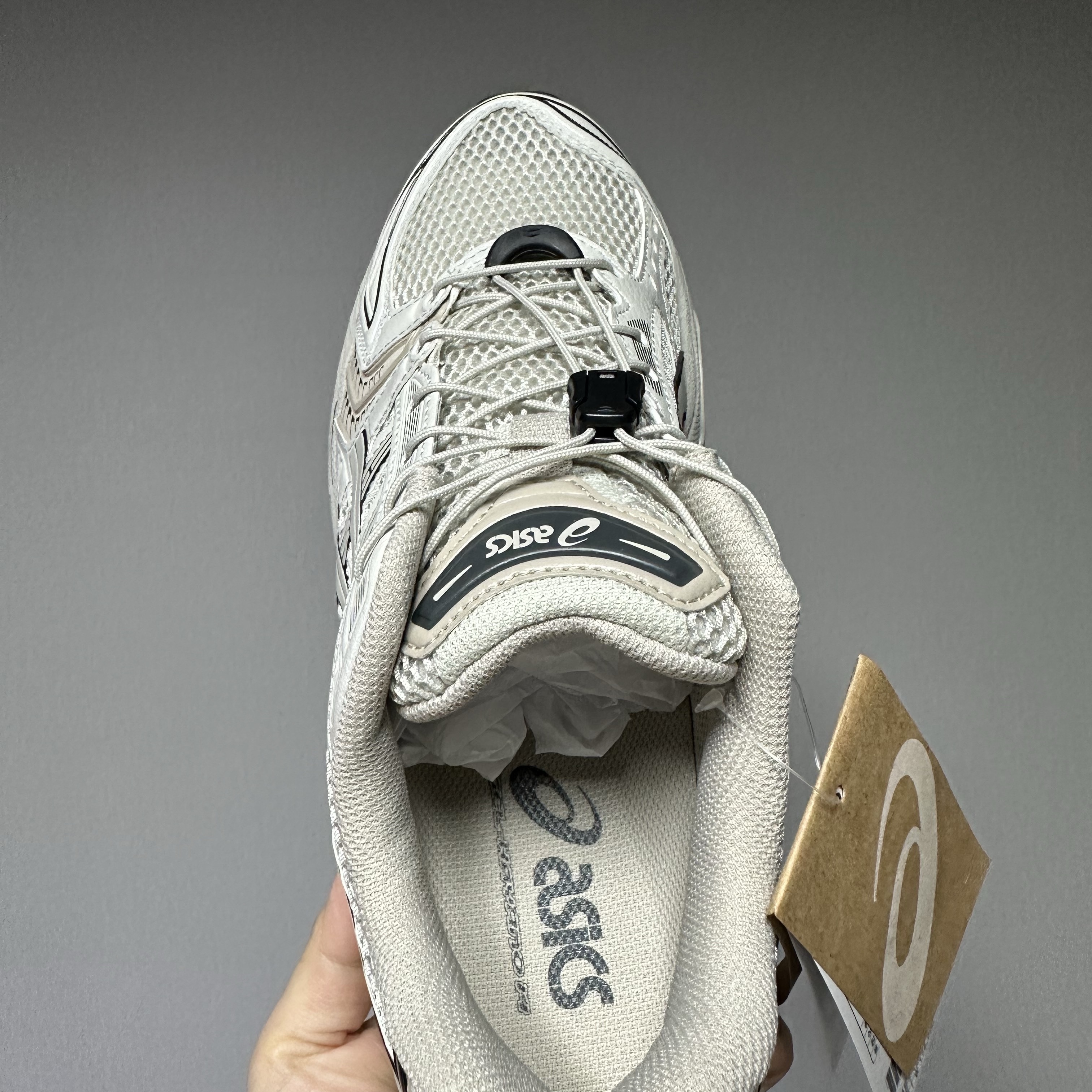 Asics Unlimited Gel-Kayano 14 Smoke Grey 착용 스타일 - 2