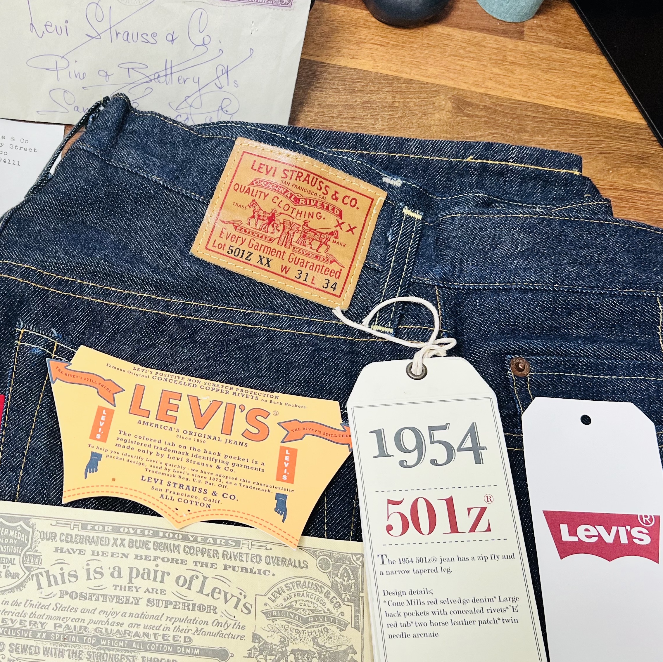 LVC 1954 501 Rigid Cotton Jean Dark Indigo, Levi's LVC 1947 501 Jeans Medium Indigo 착용 스타일 - 3