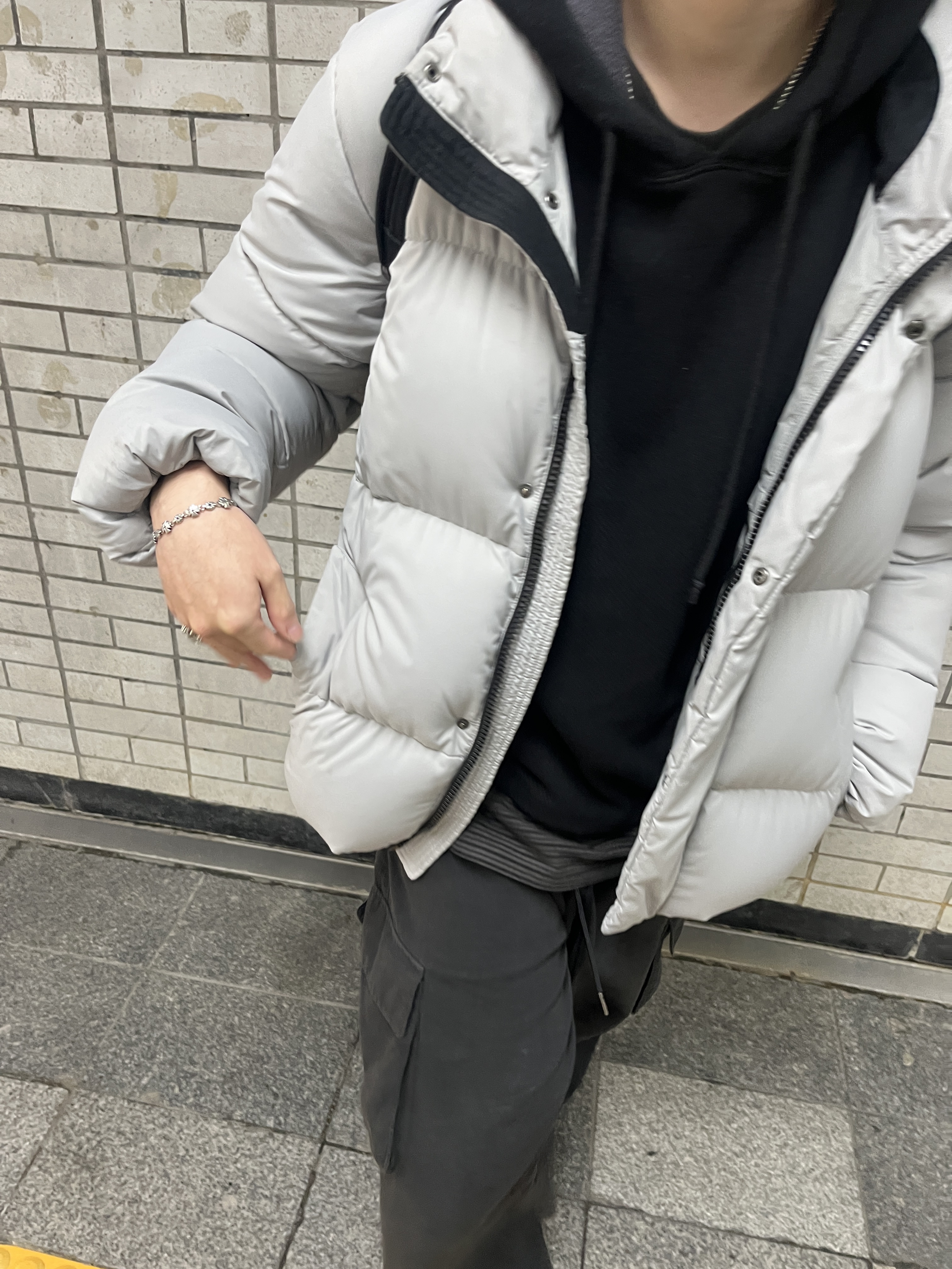 Polyteru Human Index Human Volume Hoodie Black, Polyteru Human Index Index Cargo Pants Black 착용 스타일