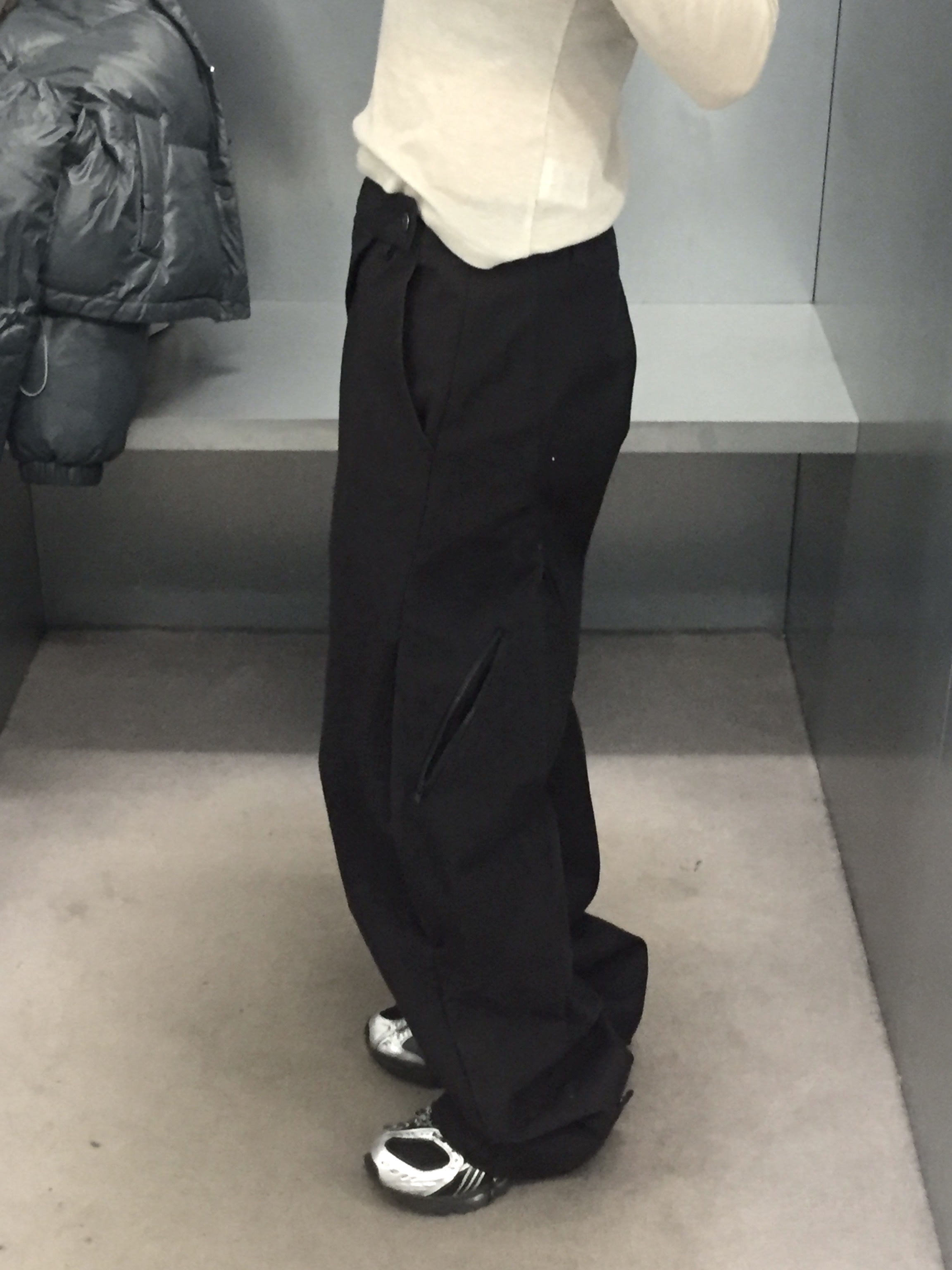 Puma x Sansan Gear CLRT Pants Black 착용 스타일 - 3