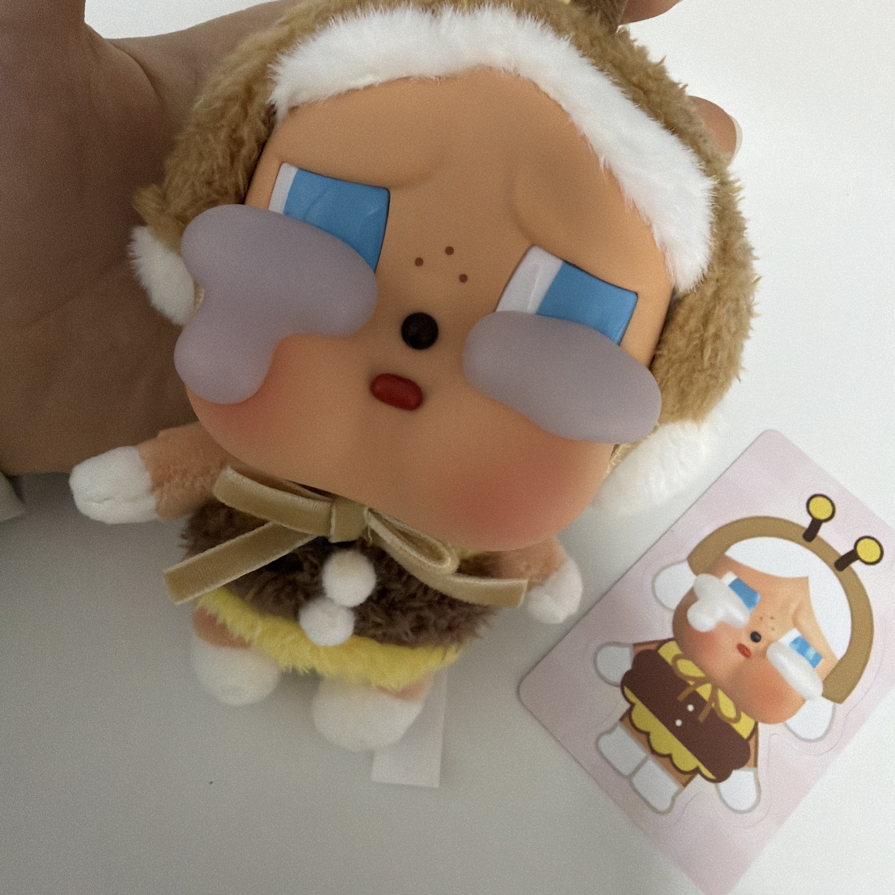 Pop Mart Crybaby Crying Again Series Plush Keyring Sealed Case (1 Blind Box) 착용 스타일