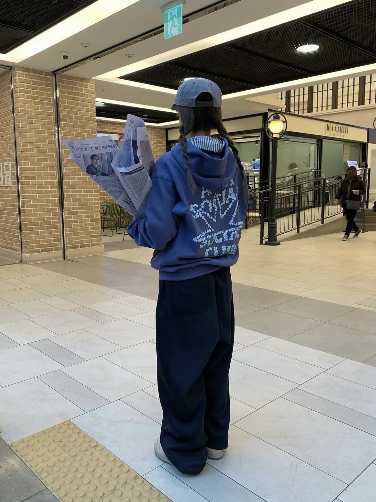 Nike SB Dunk Low Pro B Parachute Beige 착용 스타일