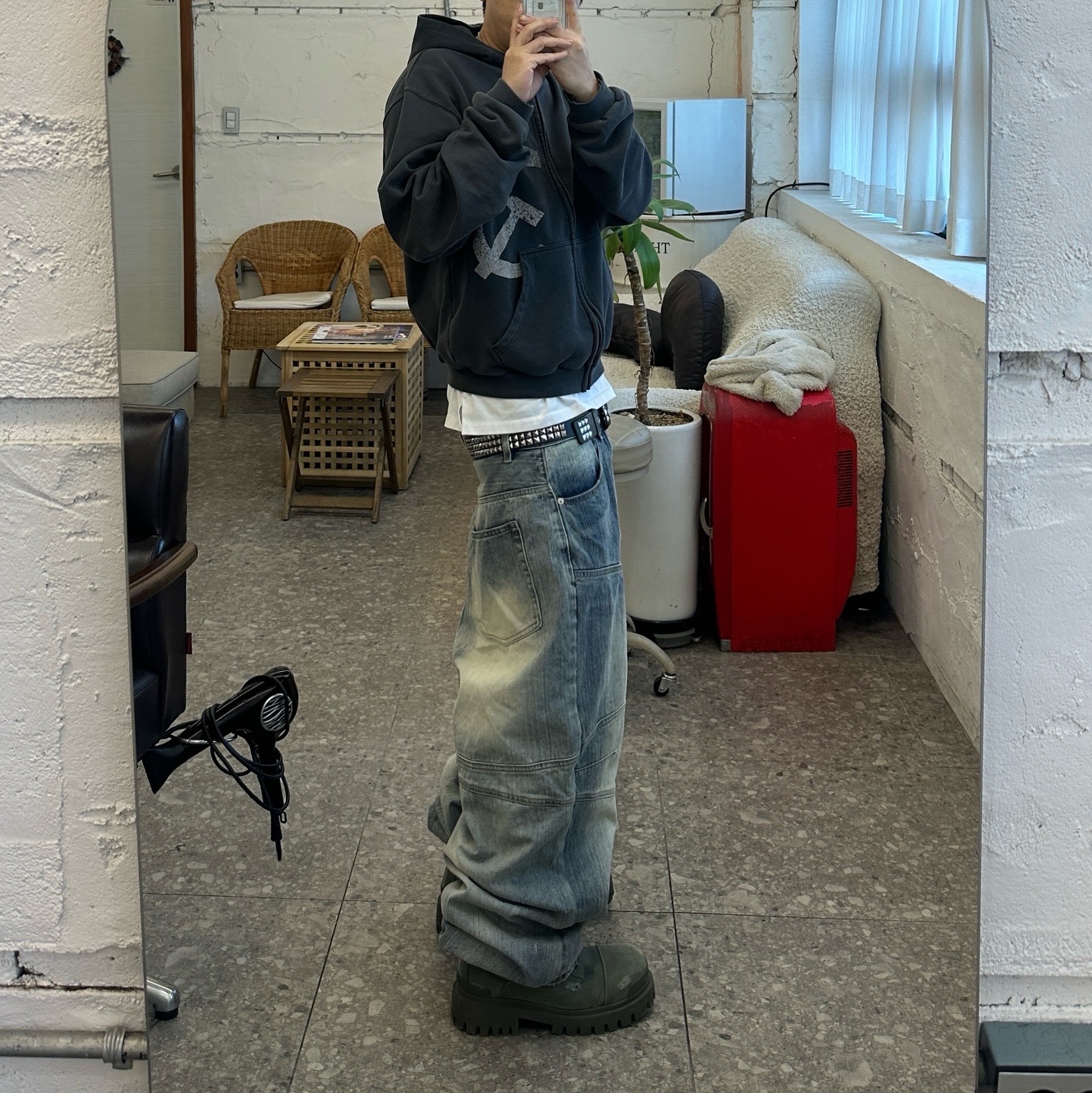 Awende Blue Wide Biker Jeans, qualisartifexpereo Soviet VTG Hoodie Zip Up 착용 스타일 - 2