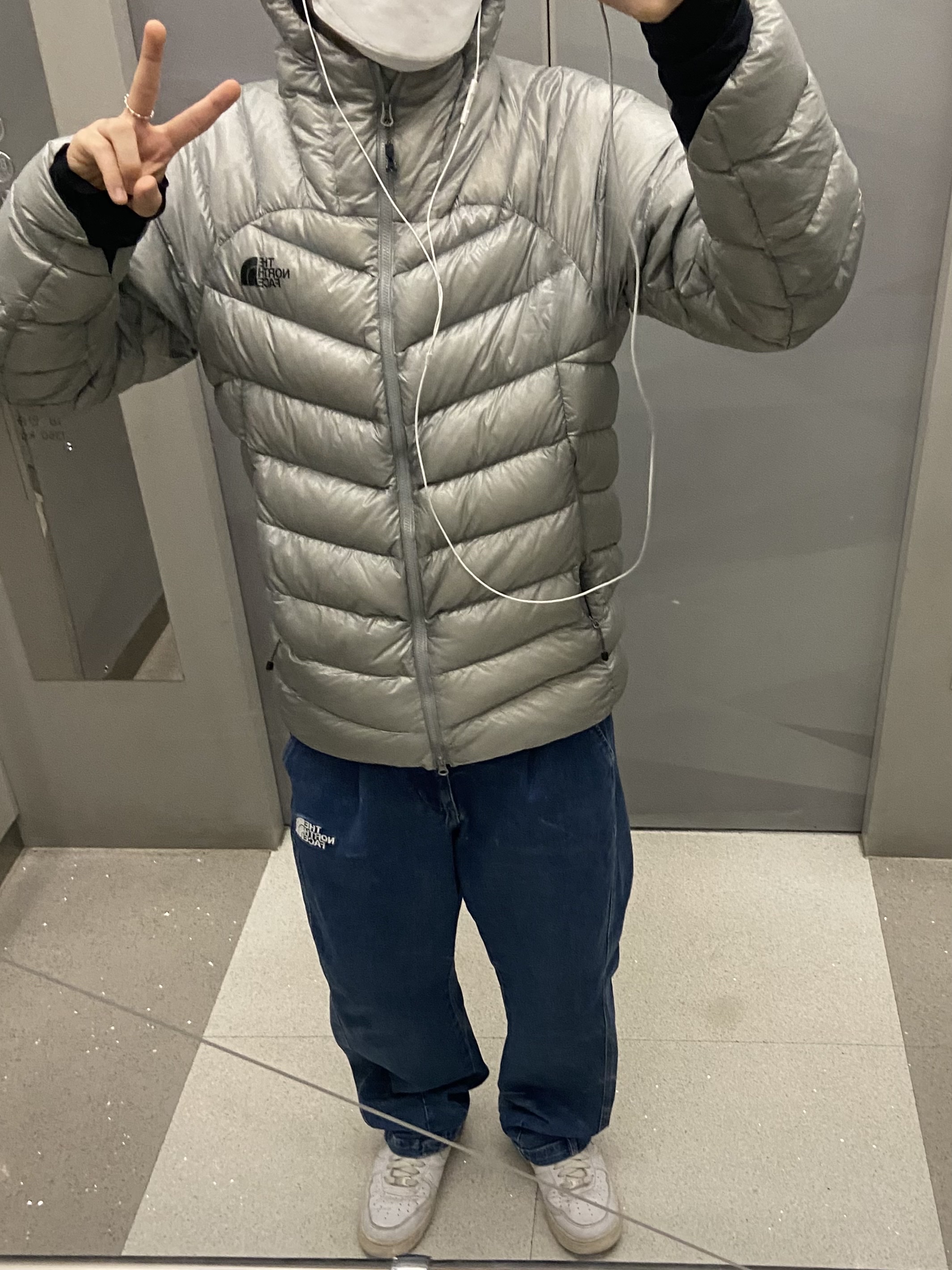 The North Face Summit Mattehorn RDS Down Jacket Light Gray, The North Face Summit Mattehorn RDS Down Jacket Light Gray 착용 스타일 - 4
