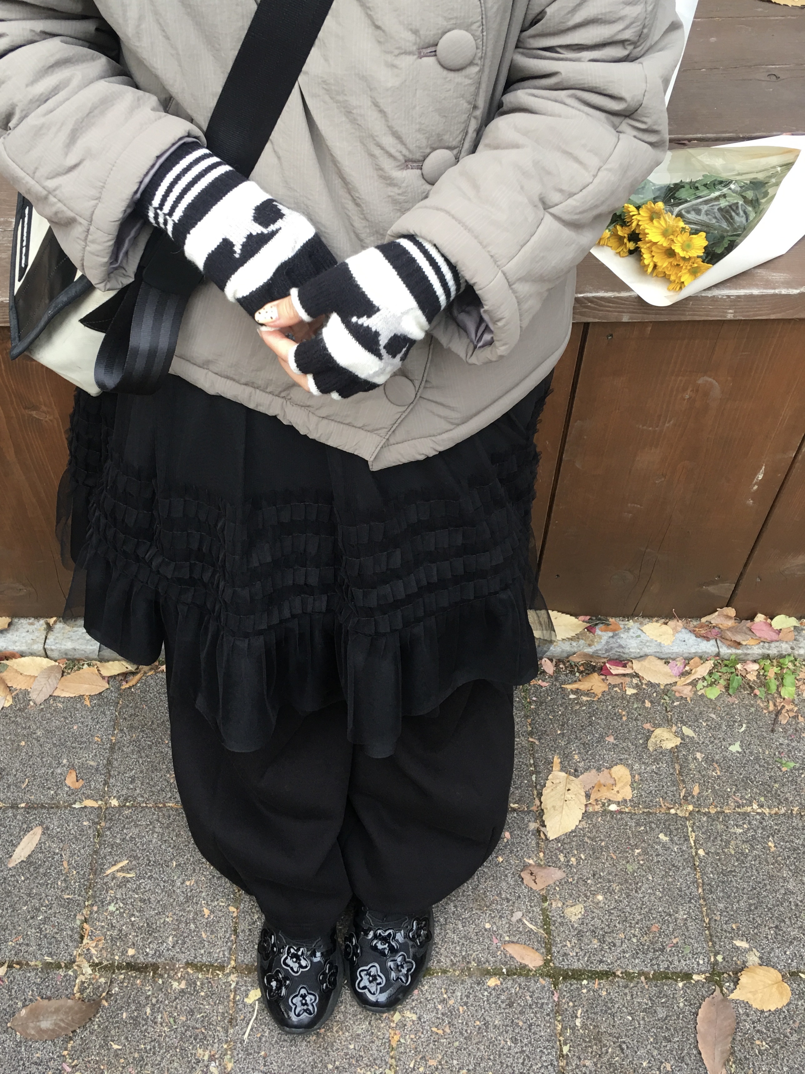 CAVISH Twin Star Fingerless Gloves Black 착용 스타일