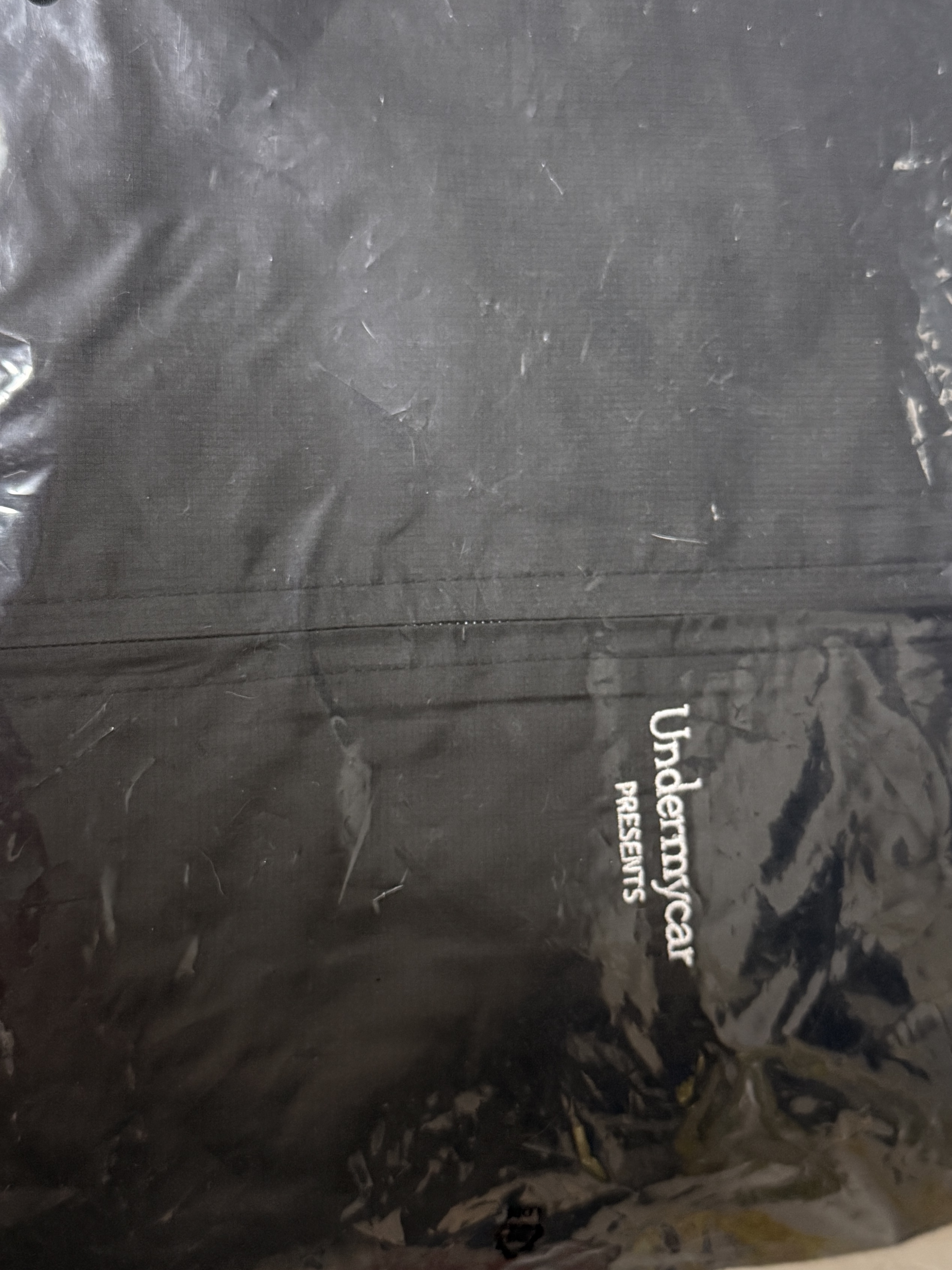 Undermycar Mu.24 Anti Fxxking Logo Play Crop Zip-up Jacket Black 착용 스타일