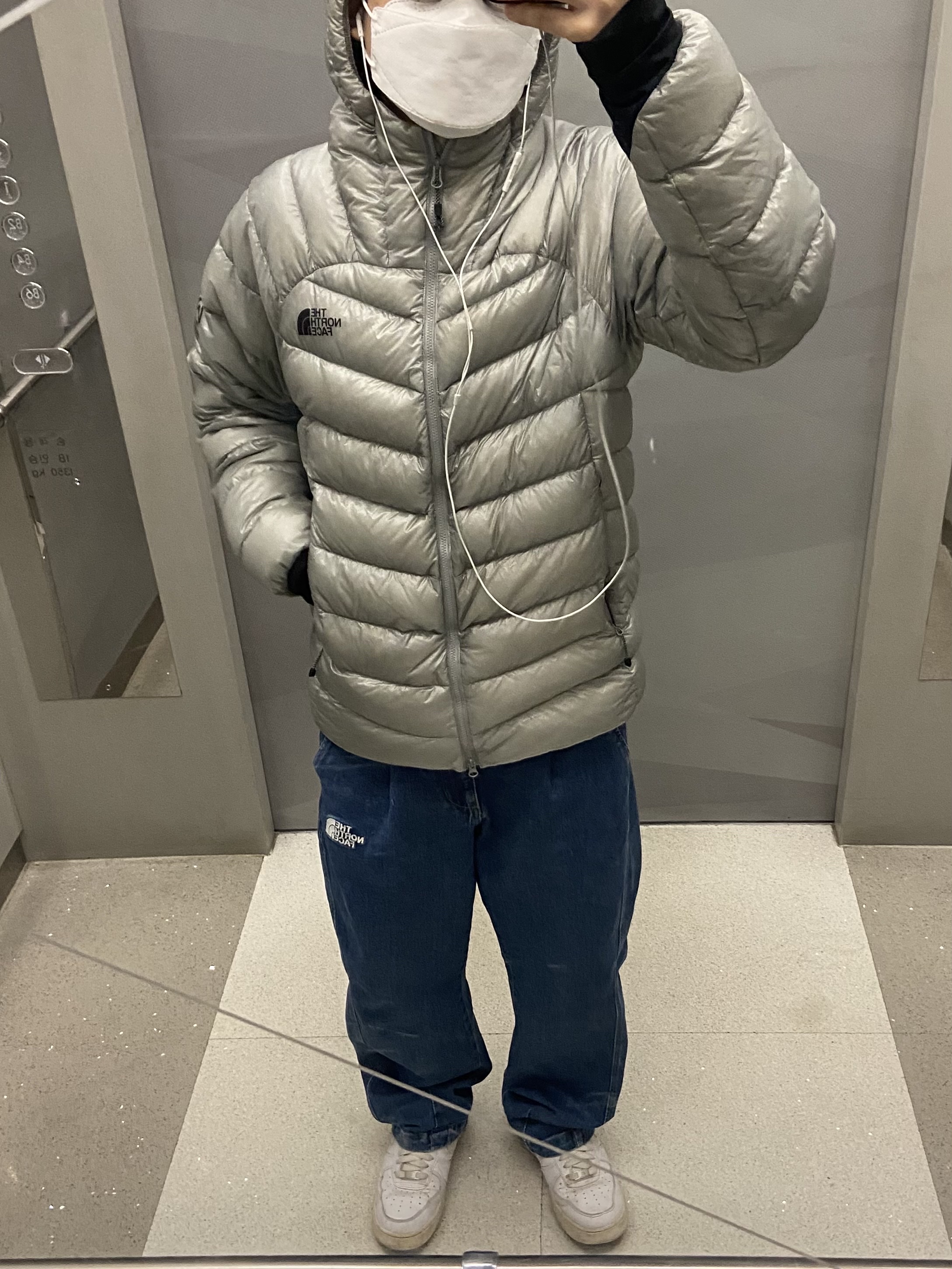 The North Face Summit Mattehorn RDS Down Jacket Light Gray, The North Face Summit Mattehorn RDS Down Jacket Light Gray 착용 스타일 - 5