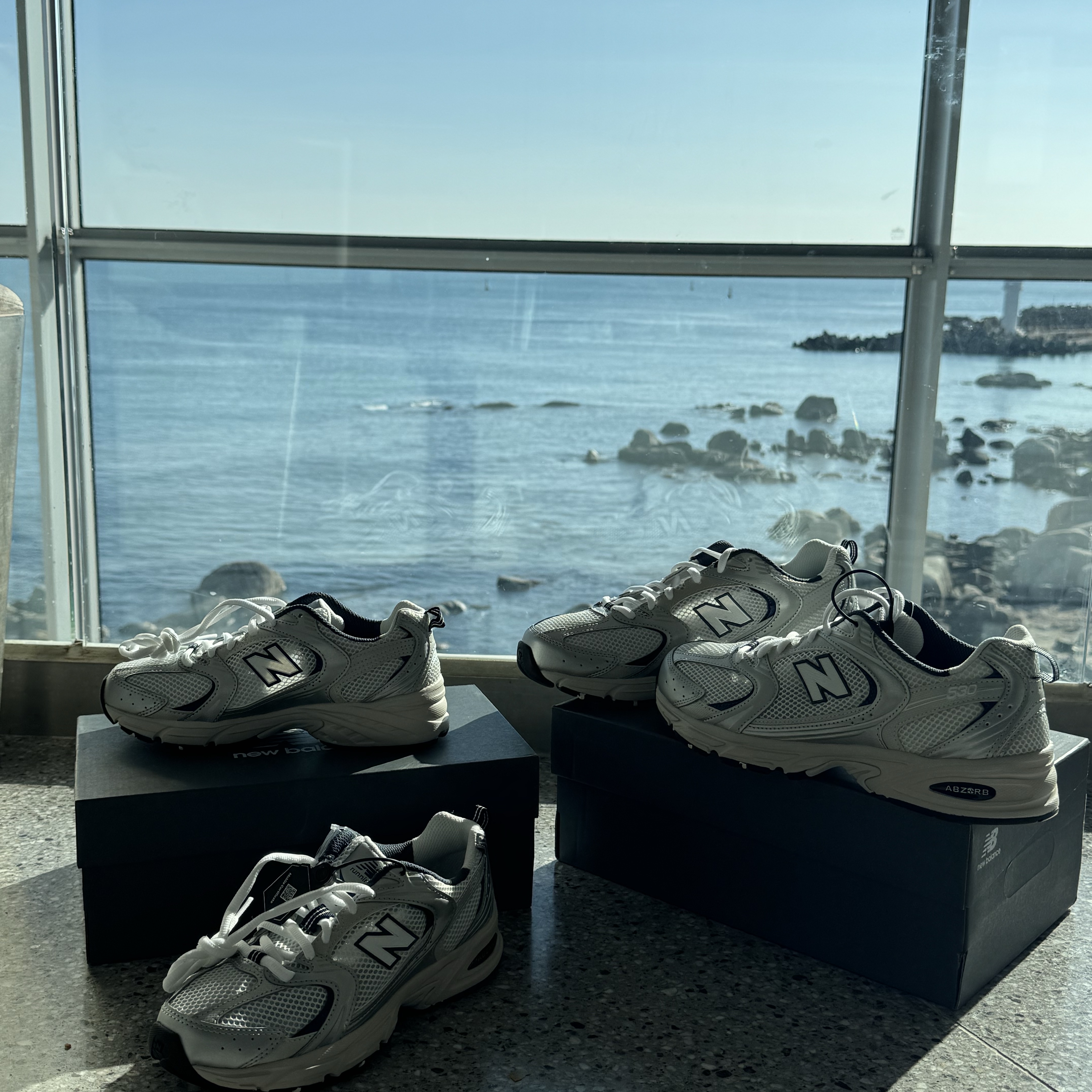 New Balance 530 Steel Grey 착용 스타일 - 3