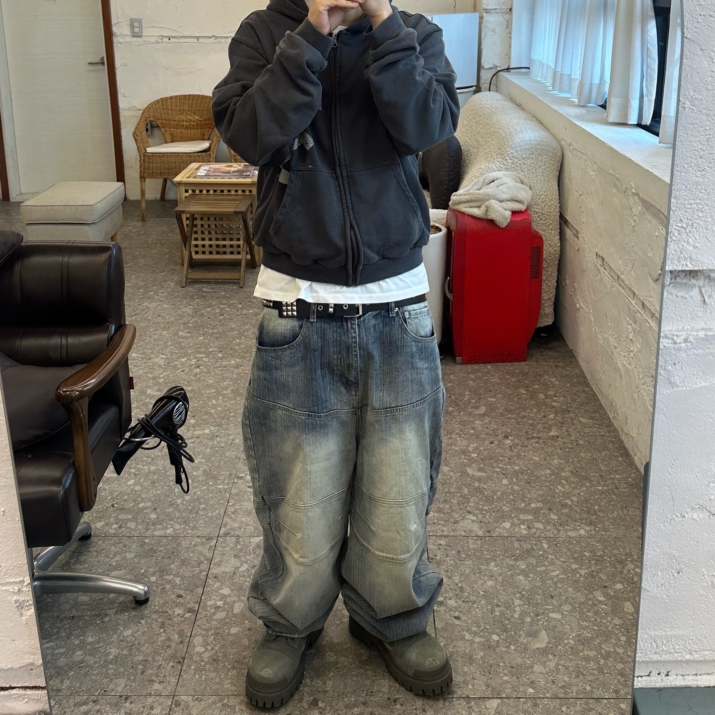 Awende Blue Wide Biker Jeans, qualisartifexpereo Soviet VTG Hoodie Zip Up 착용 스타일 - 4