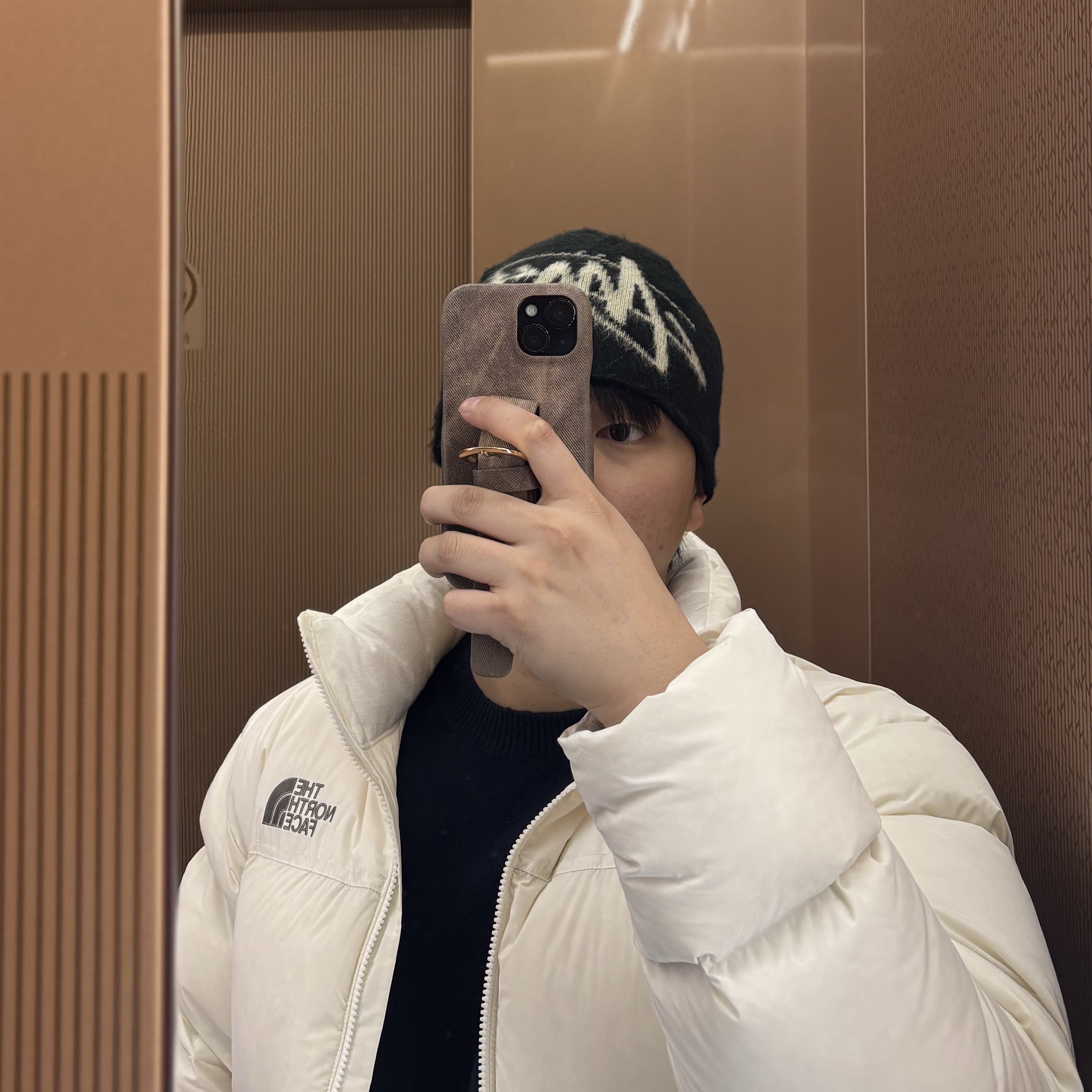 Stussy Brushed Out Stock Skullcap Beanie Black 착용 스타일