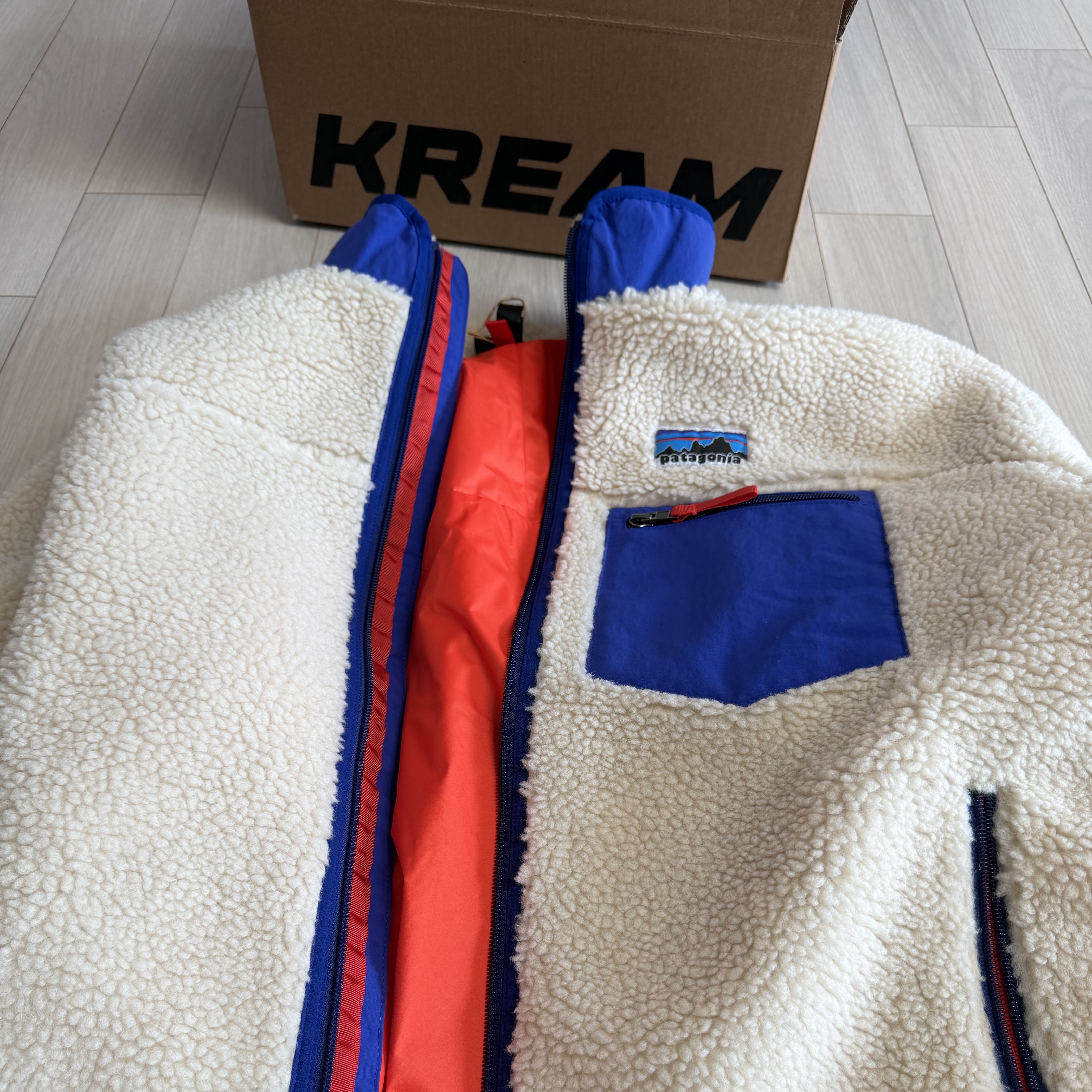 Patagonia Classic Retro-X Fleece Jacket Dark Natural 착용 스타일