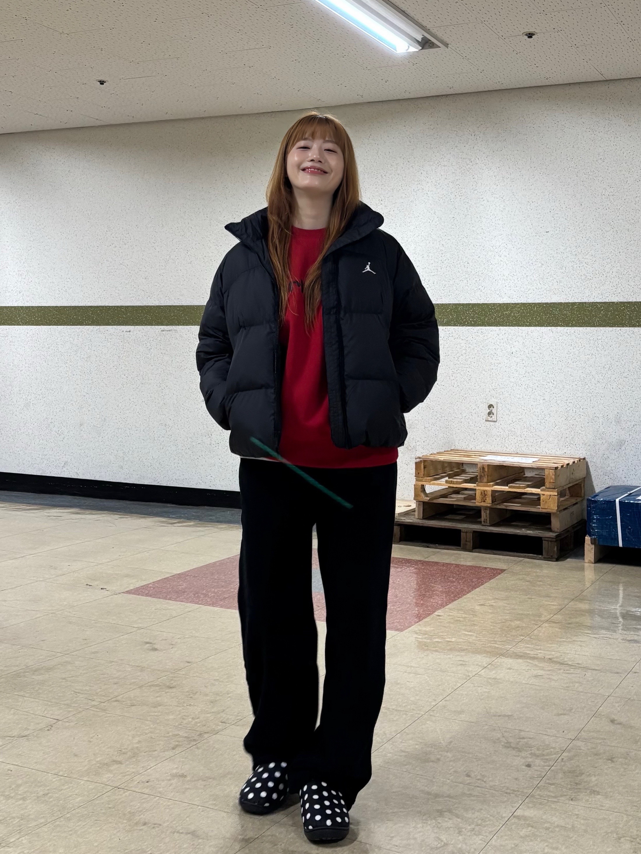 Subu Permanent F-Line Dots, Uniqlo x Needles Fleece Wide Pants Black - KR 착용 스타일 - 8