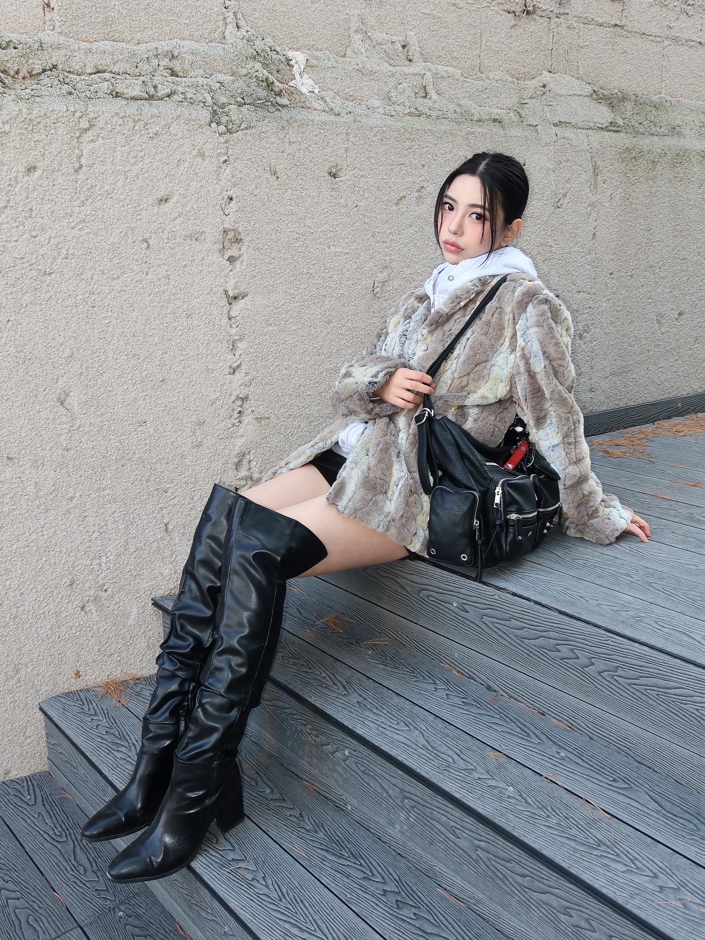 Hysteric Glamour Woman On Skull Pt Keychain Red 착용 스타일 - 1