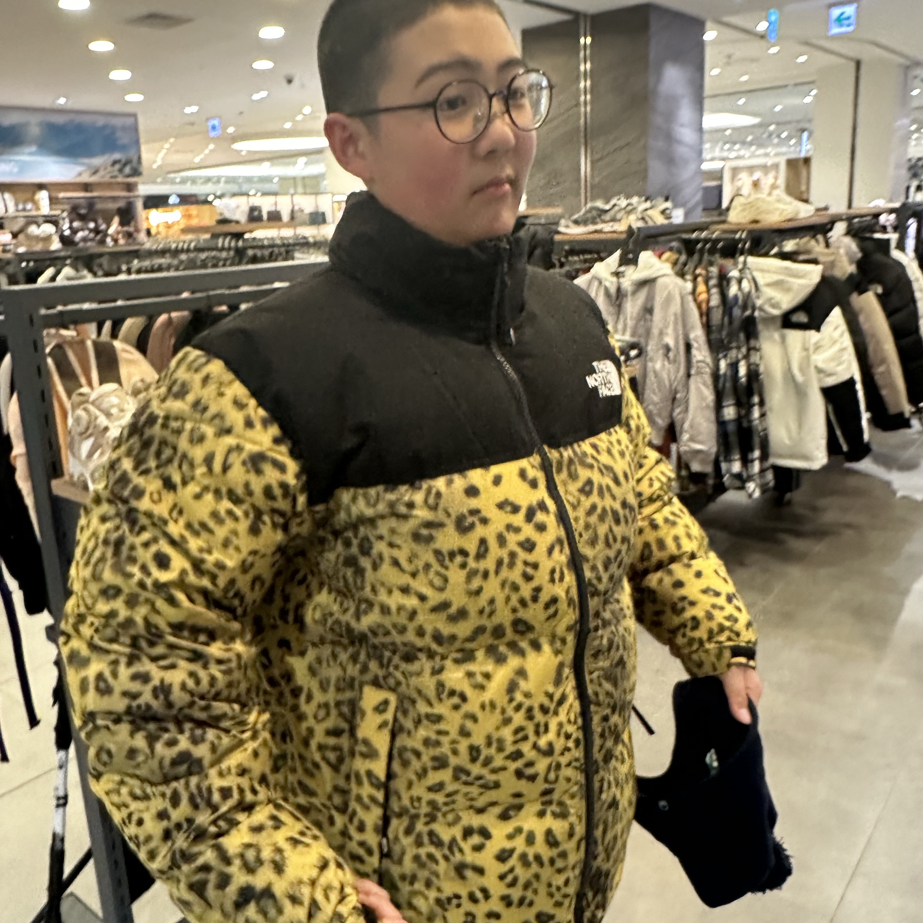 The North Face White Label Novelty Nuptse Down Jacket P Gold, Arc'teryx Bird Head Toque Orca 착용 스타일