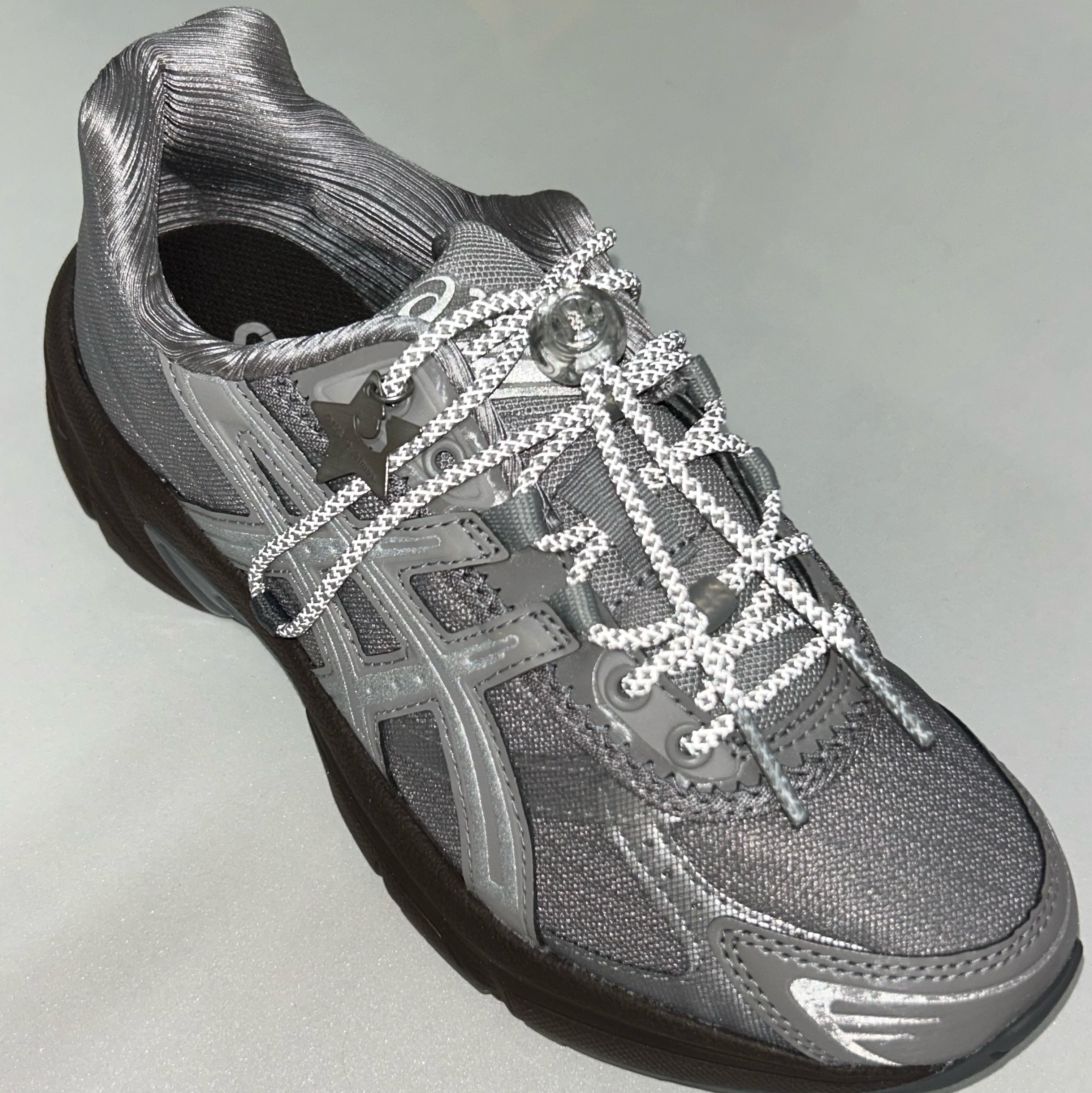 Asics x Atmos Pink x OJOS Gel-1130 RE Grey 착용 스타일