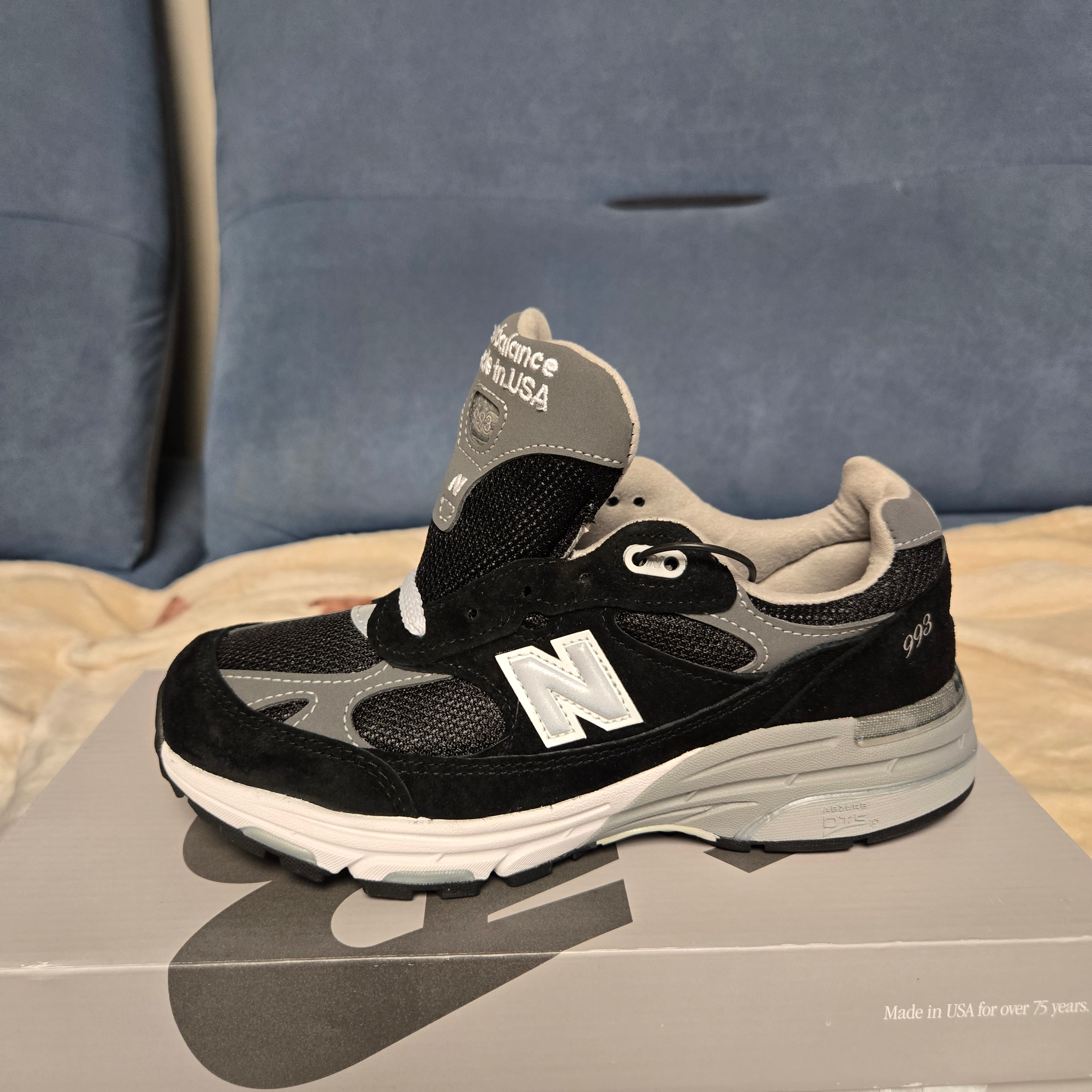 (W) New Balance 993 Made in USA Black - B Standard 착용 스타일 - 2