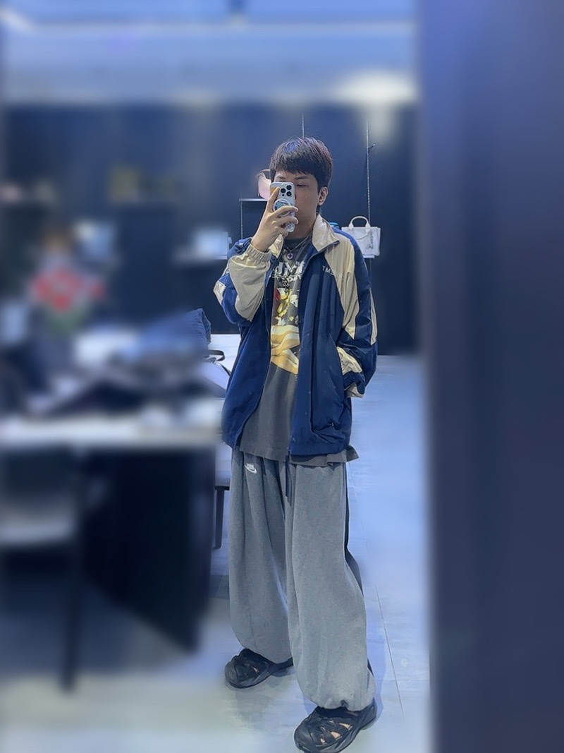 Nike x Cav Empt Track Jacket Navy, Saint Mxxxxxx x Cowboy Bebop S/S T-Shirt Black - 25SS 착용 스타일 - 1