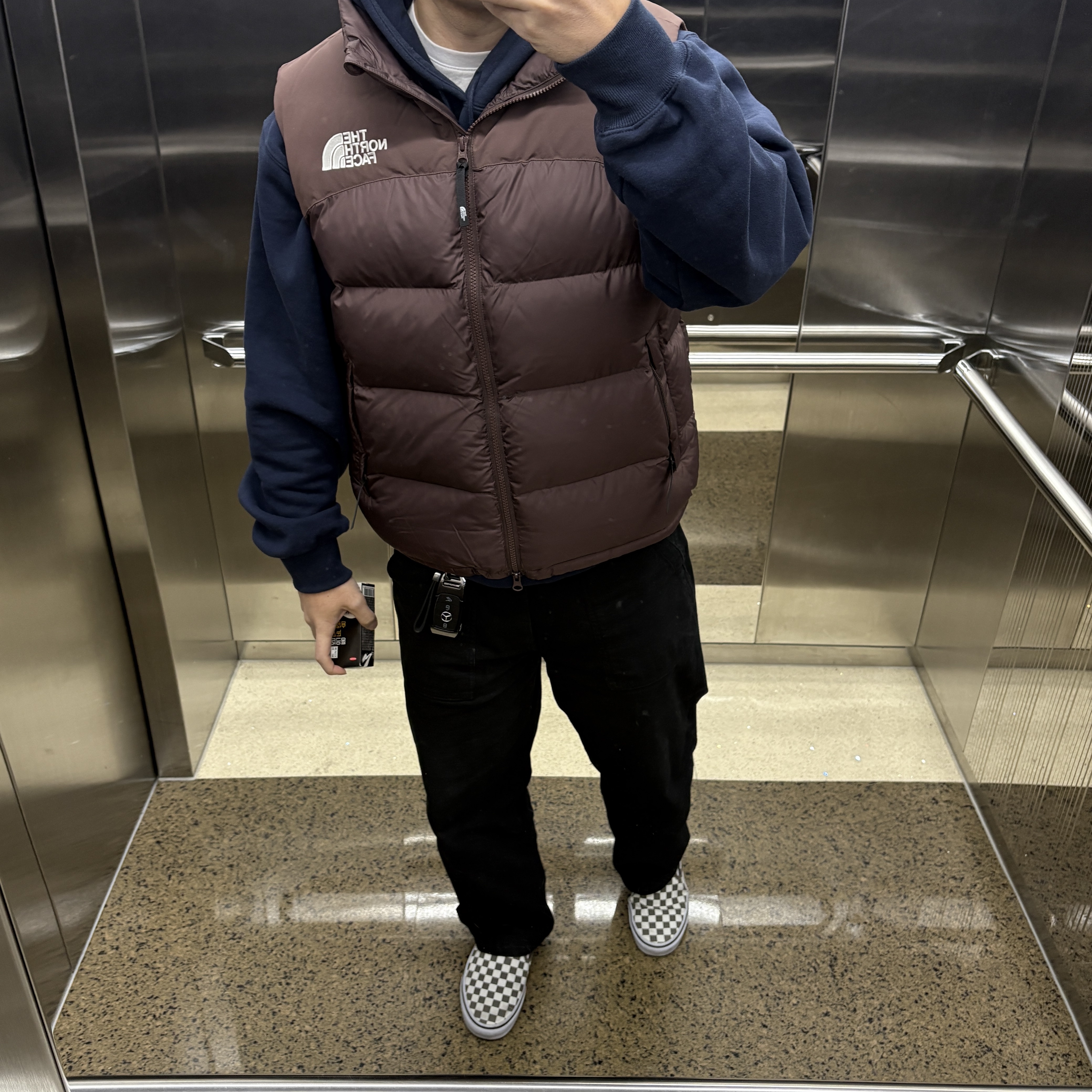 The North Face Puffy On EX Vest Cocoa Brown - 25FW 착용 스타일