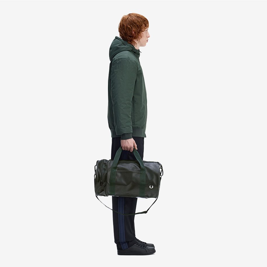 프레드 페리 토널 클래식 배럴 백 나이트그린(Fred Perry Tonal Classic Barrel Bag Night Green) - 2