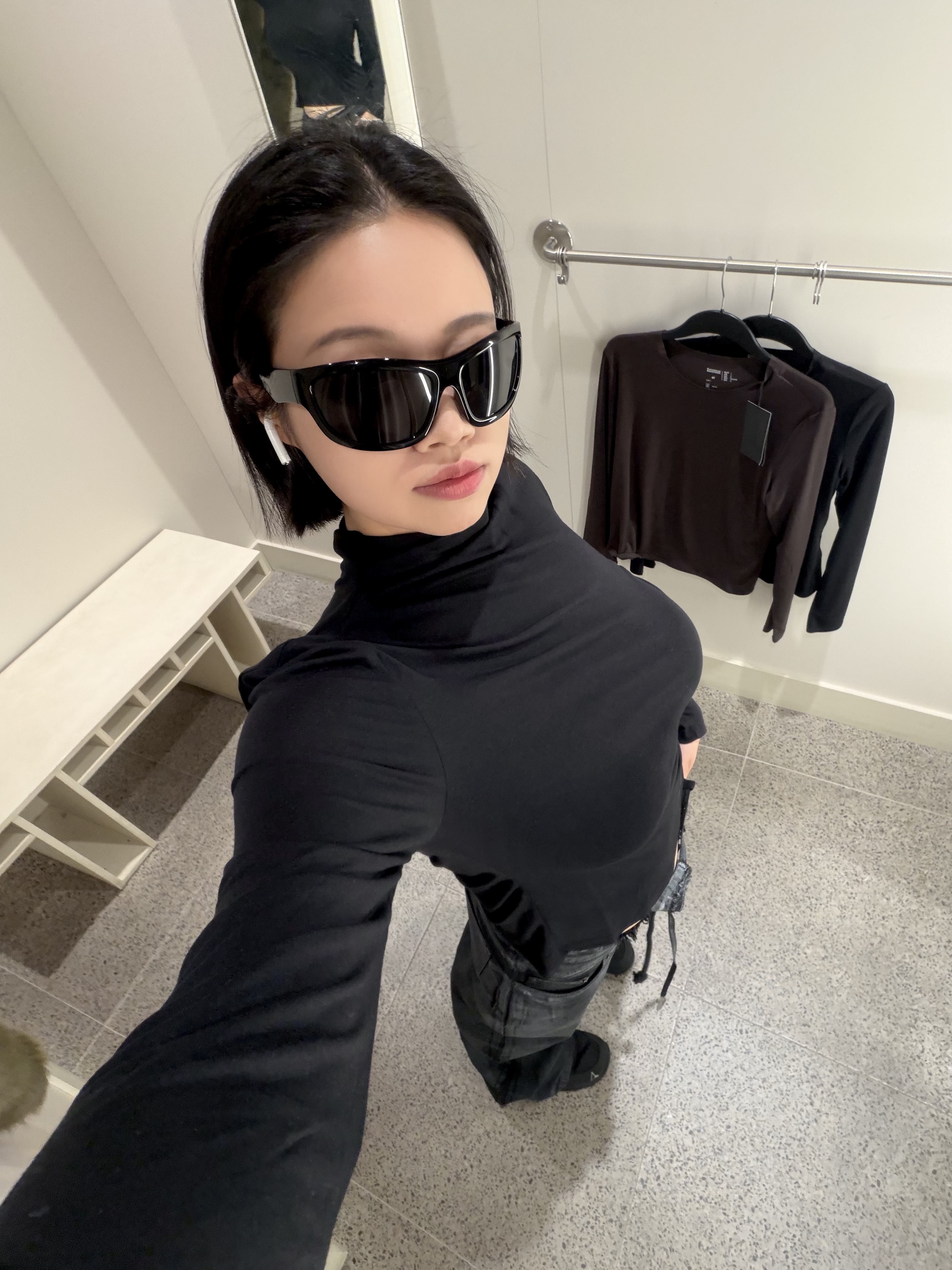 Roa Hiking Neal Black 착용 스타일