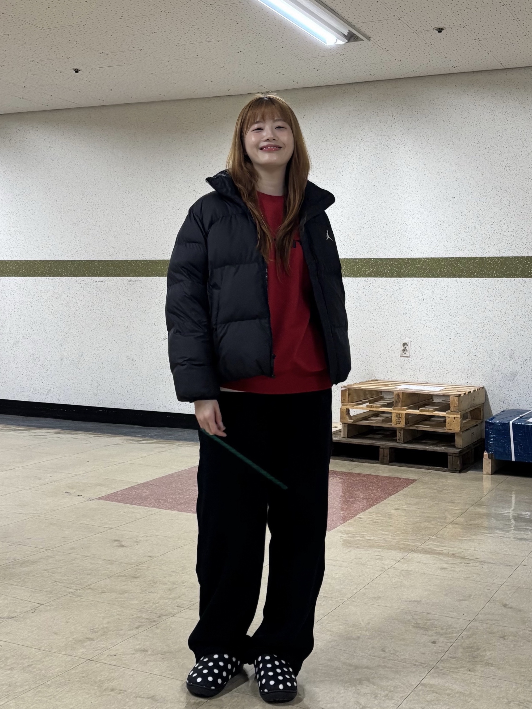Subu Permanent F-Line Dots, Uniqlo x Needles Fleece Wide Pants Black - KR 착용 스타일 - 4