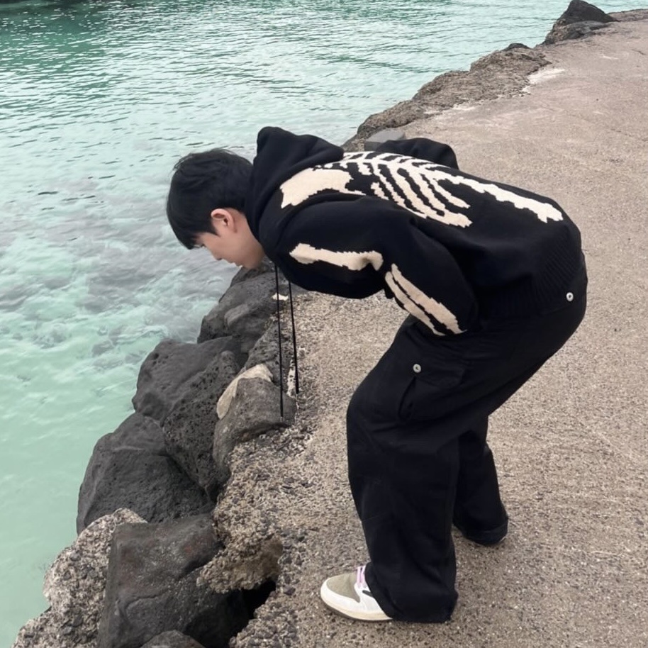 Kapital 5G Wool Bone Hooded Sweater Black, Jordan 1 x Travis Scott Retro Low OG SP Reverse Olive 착용 스타일