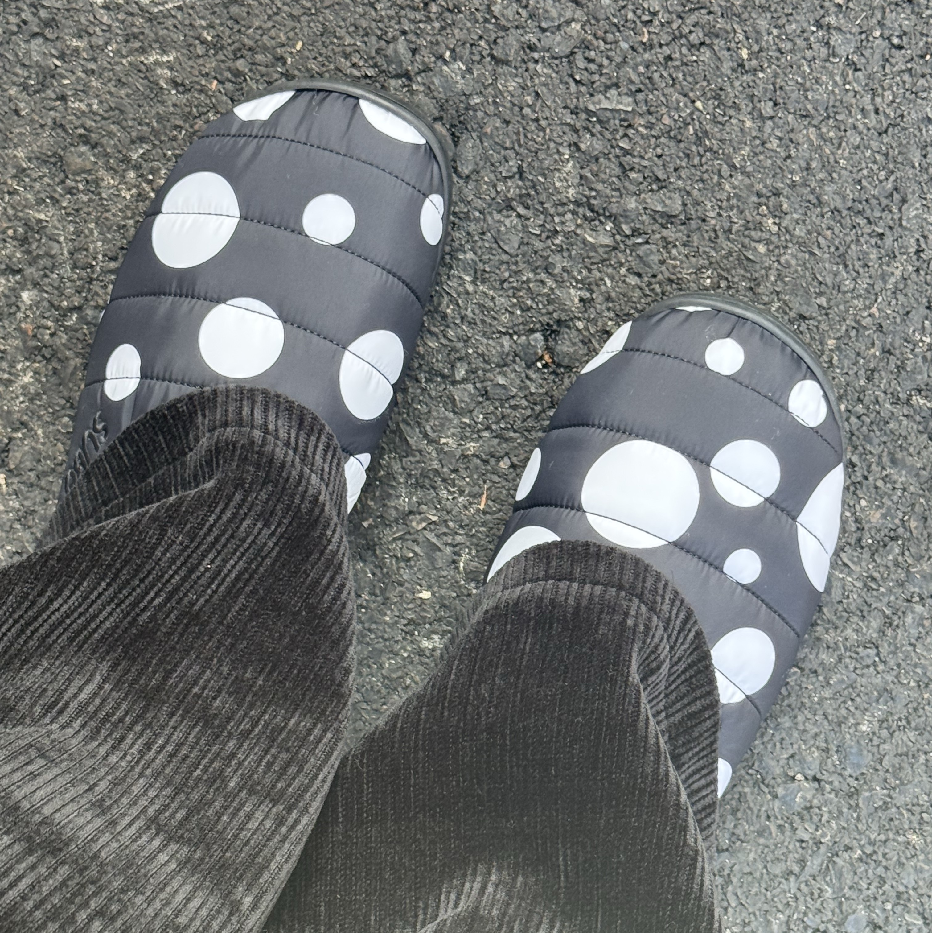 Subu Packble Sandal Cream Snow Dot 착용 스타일