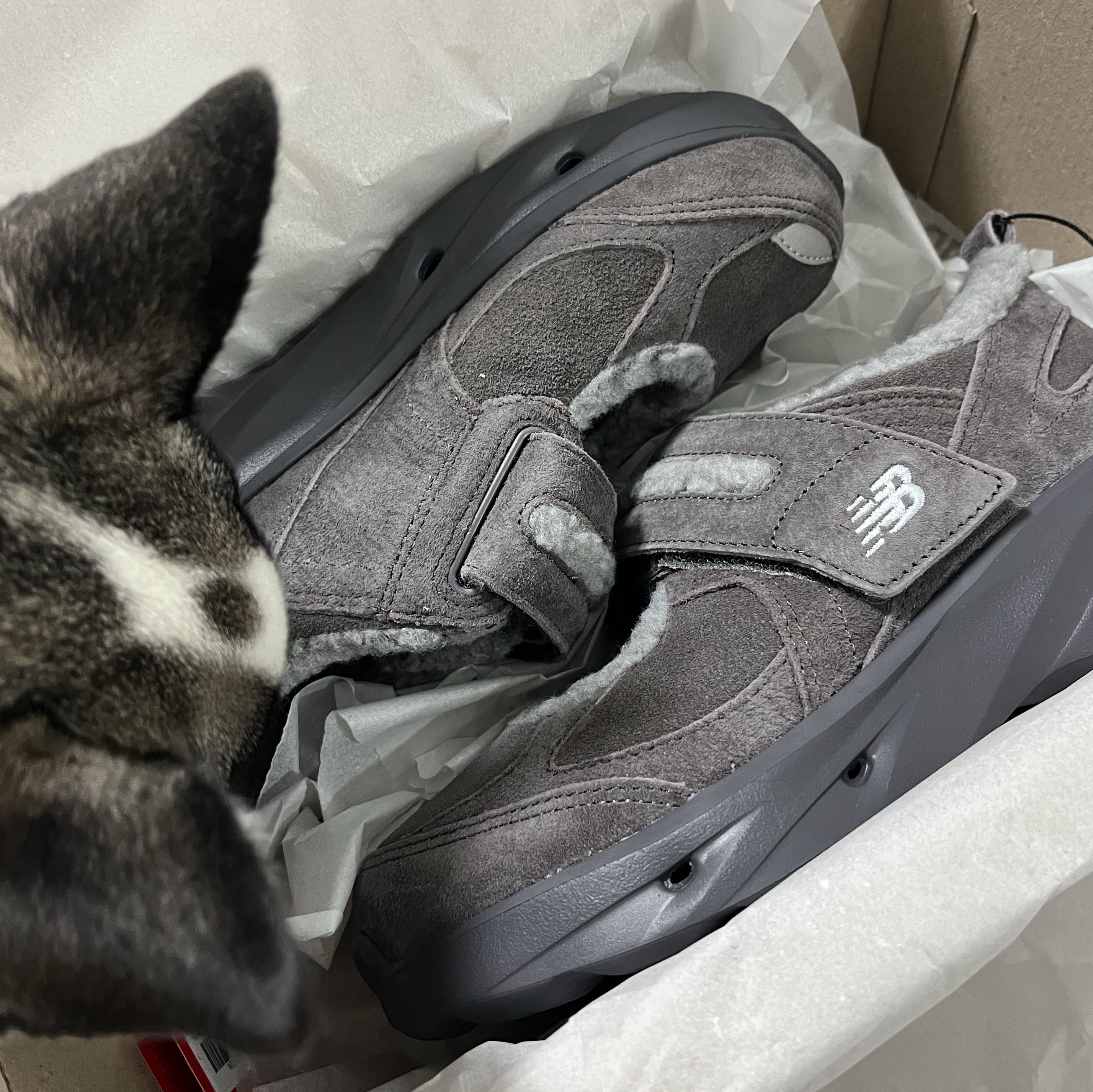 (W) New Balance Winter Breeze SD2205 Grey 착용 스타일 - 1