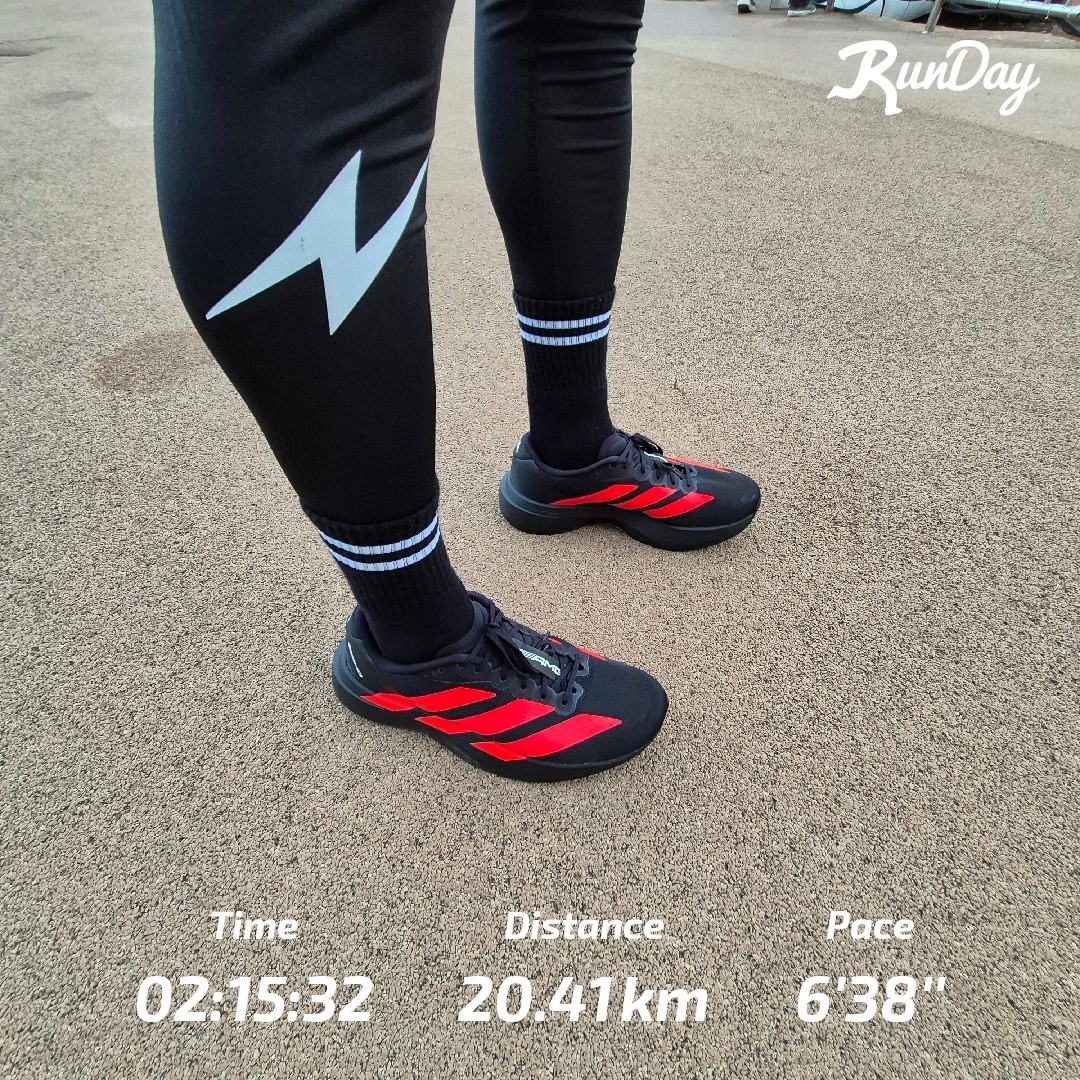 Adidas x Mercedes AMG Petronas Adizero EVO SL Core Black Lucid Red 착용 스타일