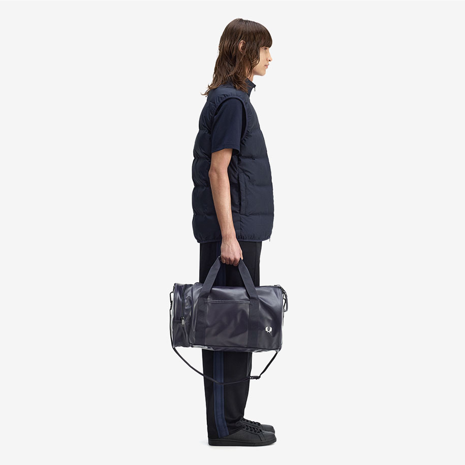 프레드 페리 토널 클래식 배럴 백 네이비(Fred Perry Tonal Classic Barrel Bag Navy Snow White) - 2