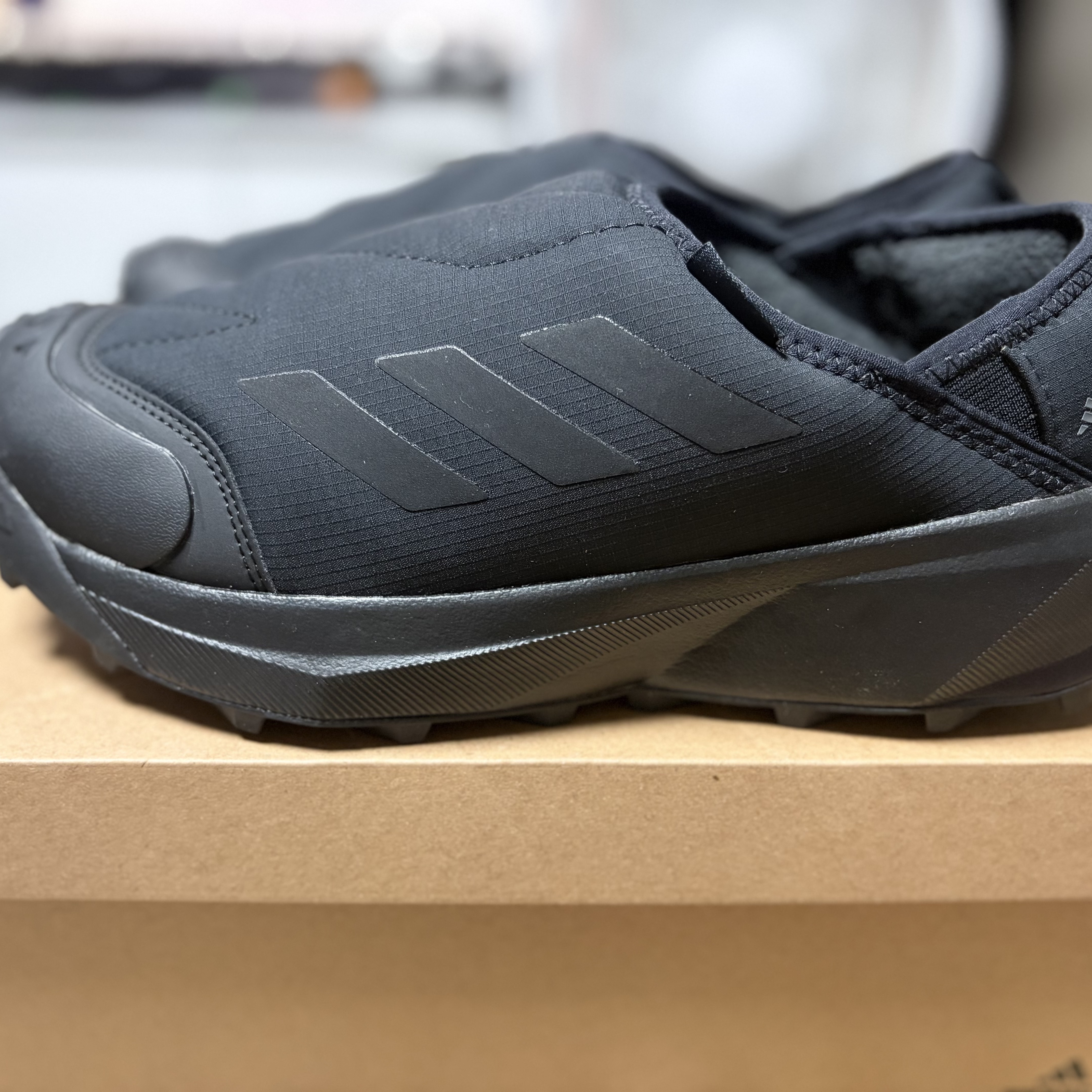 Adidas Terrex Winter Slip-On Coldready Boot Core Black Grey Four 착용 스타일 - 1