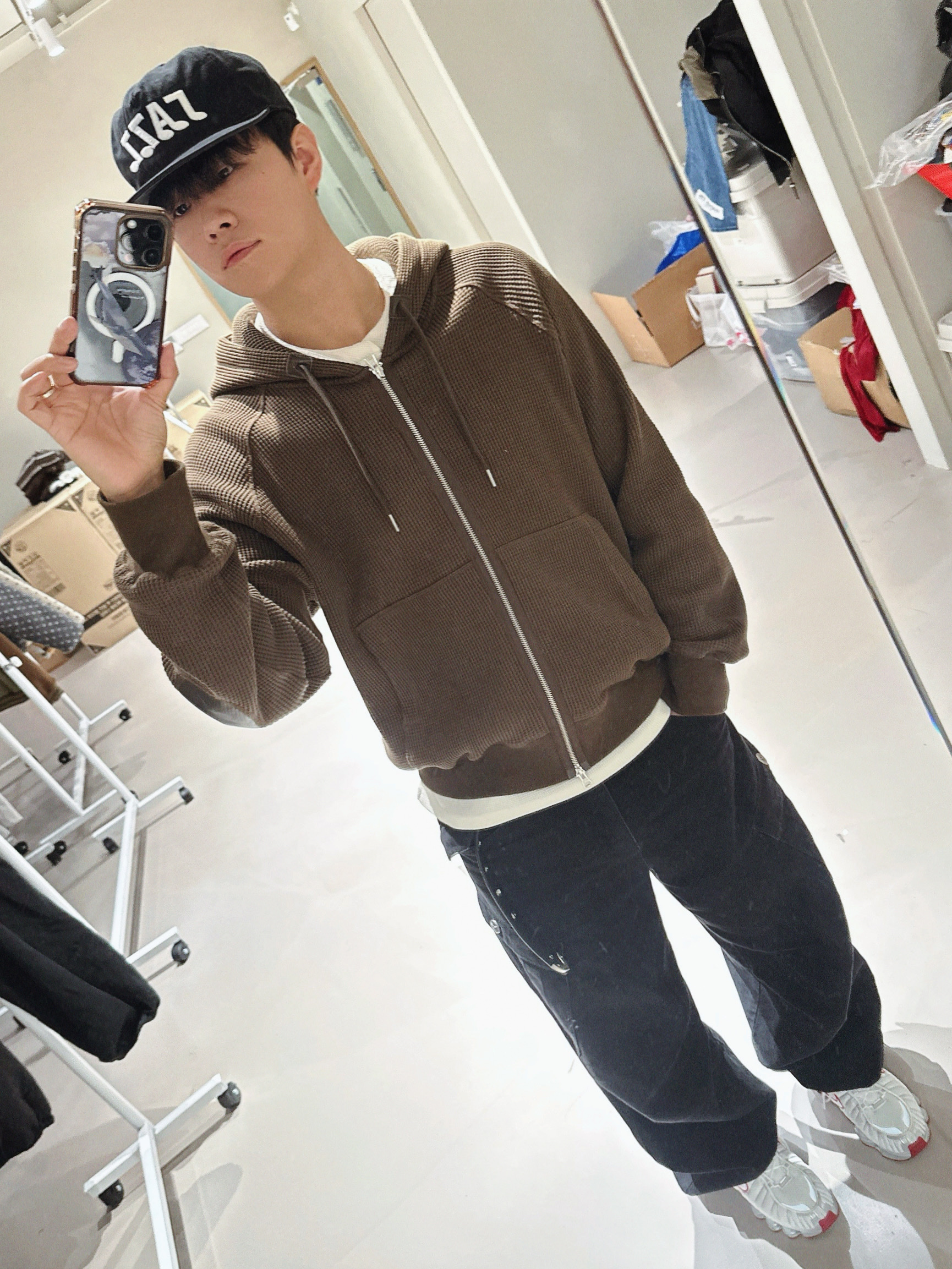 [KREAM 단독] Kikozy New Jazz Cap Black, (W) Nike Shox TL Platinum Tint 착용 스타일 - 1