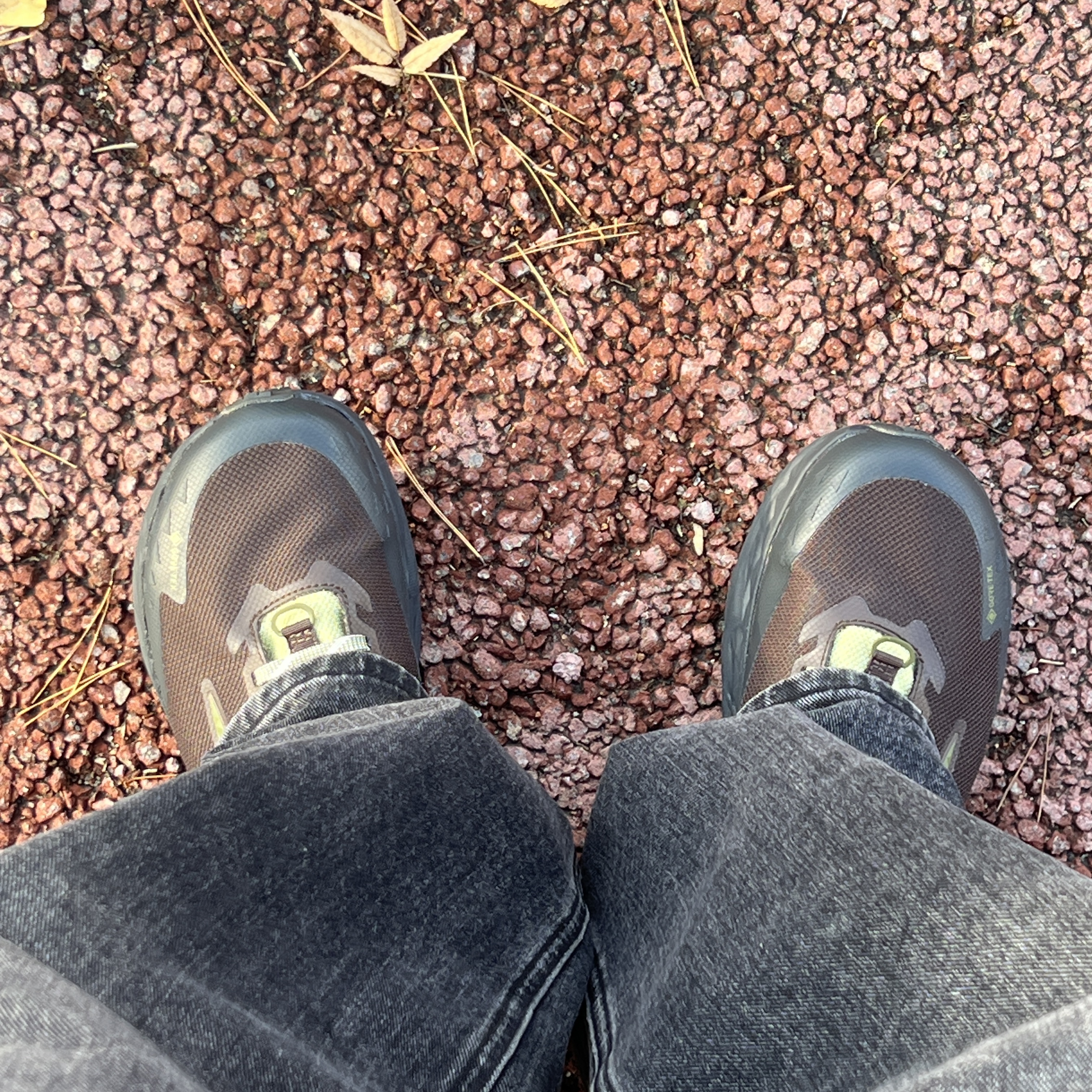 Altra x ROA Timp 5 GTX Brown 착용 스타일