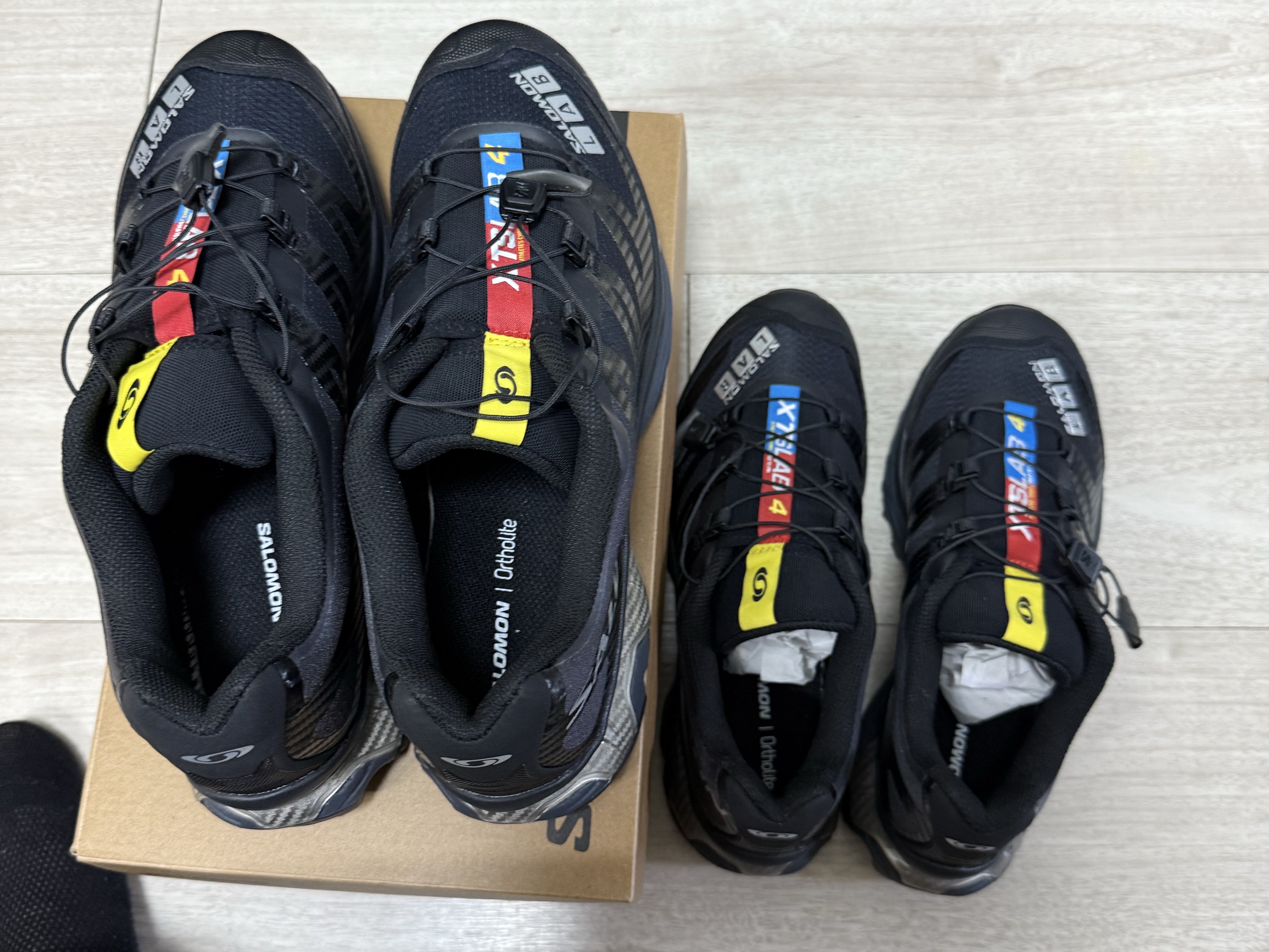 Salomon XT-4 Black Silver Metallic 착용 스타일