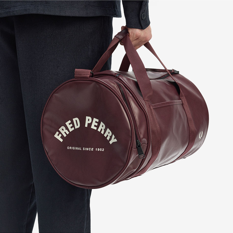 프레드 페리 토널 클래식 배럴 백 옥스블러드(Fred Perry Tonal Classic Barrel Bag Oxblood) - 3