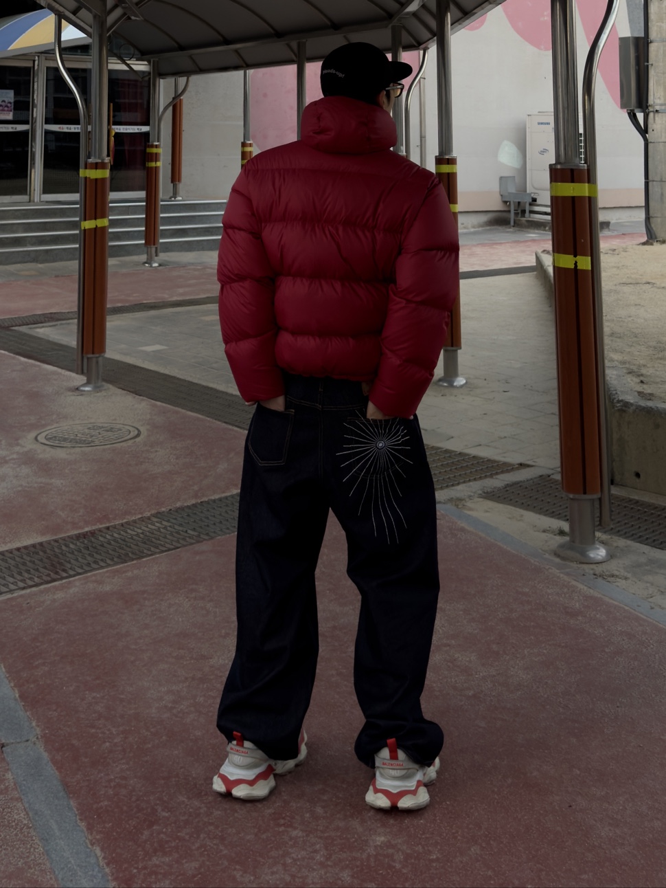 QT8 GARMENTS Duck Down Heavyweight Hoodie Jacket Red 착용 스타일 - 5