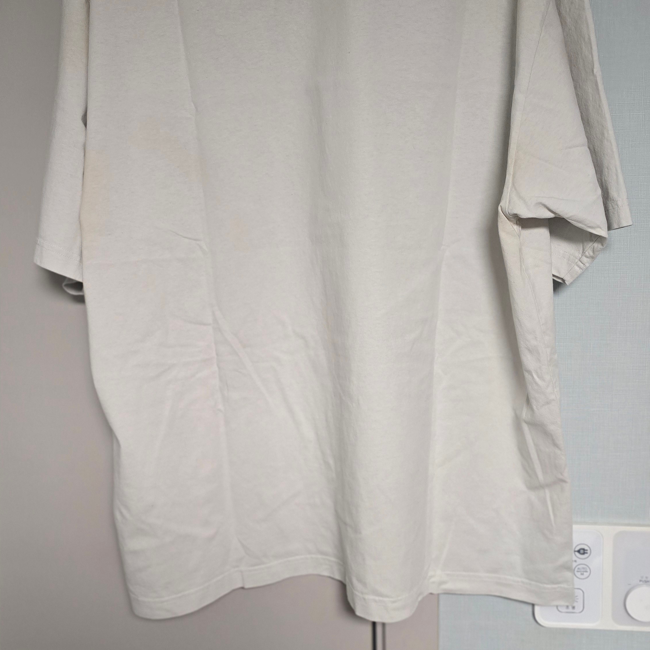 Balenciaga City of Angels T-Shirt Medium Fit Dirty White 착용 스타일 - 2
