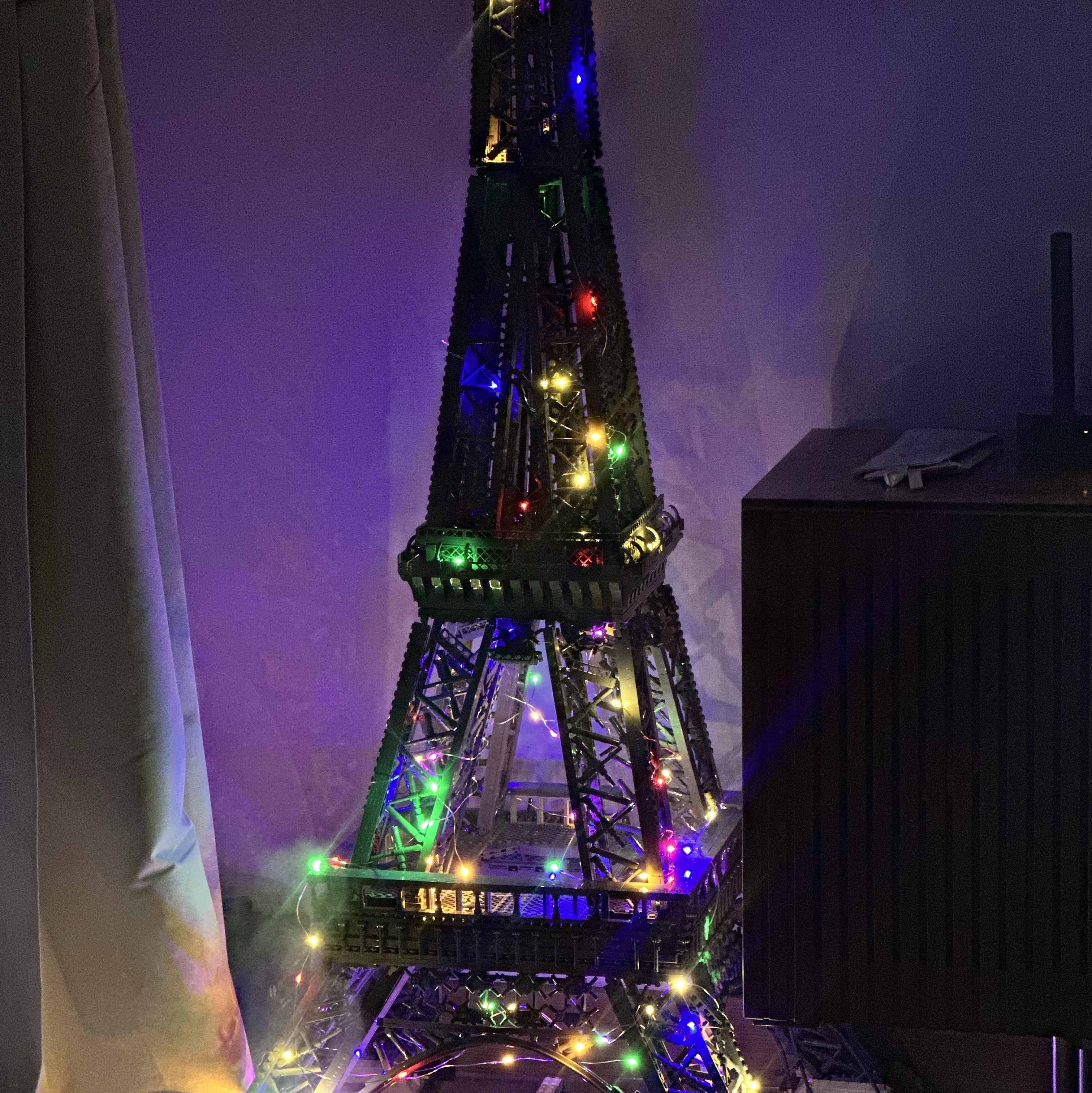 Lego The Eiffel Tower 착용 스타일