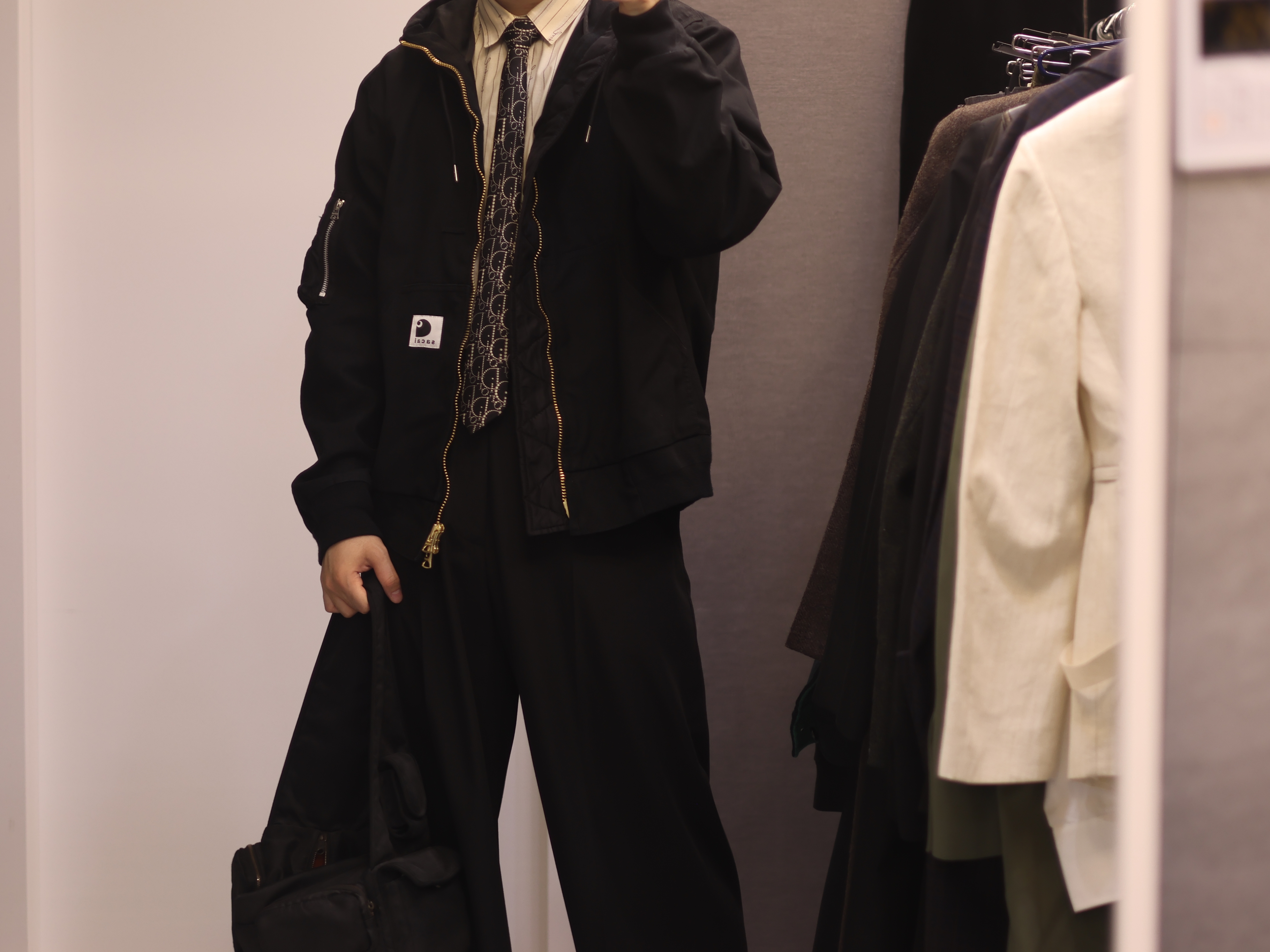 Sacai x Carhartt WIP Washed Duck Hooded Blouson Dark Beige, Sacai x Carhartt WIP Duck Jacket Dark Beige 착용 스타일 - 4