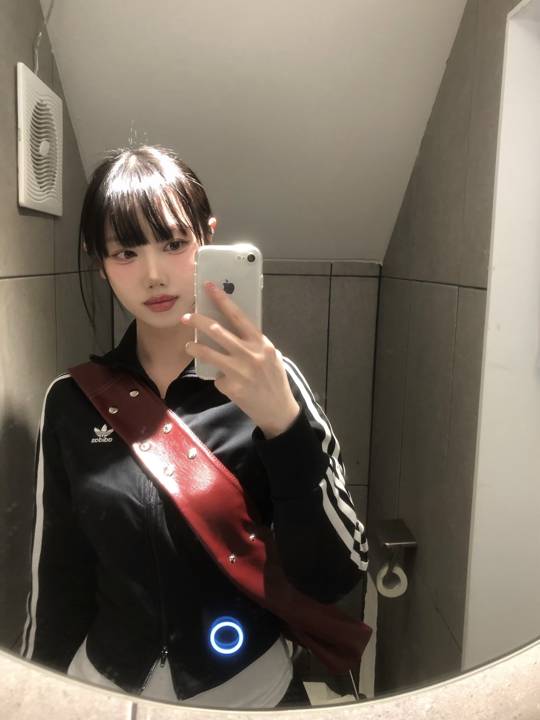 (W) Adidas Adicolor Classic Firebird Track Top Black - KR Sizing 착용 스타일 - 2