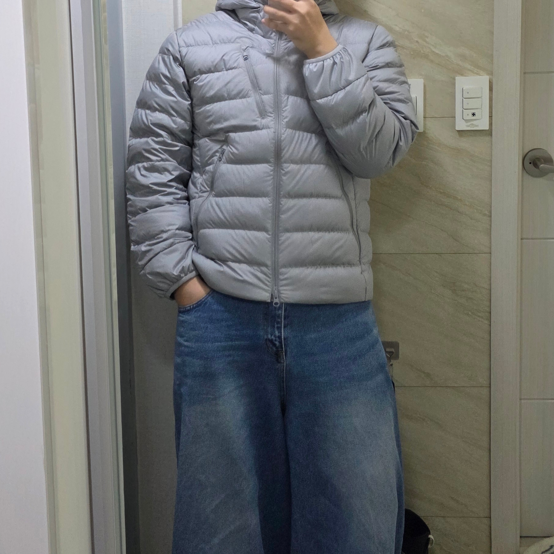 Musinsa Standard City Leisure Hooded Light Down Jacket Light Grey 착용 스타일 - 1