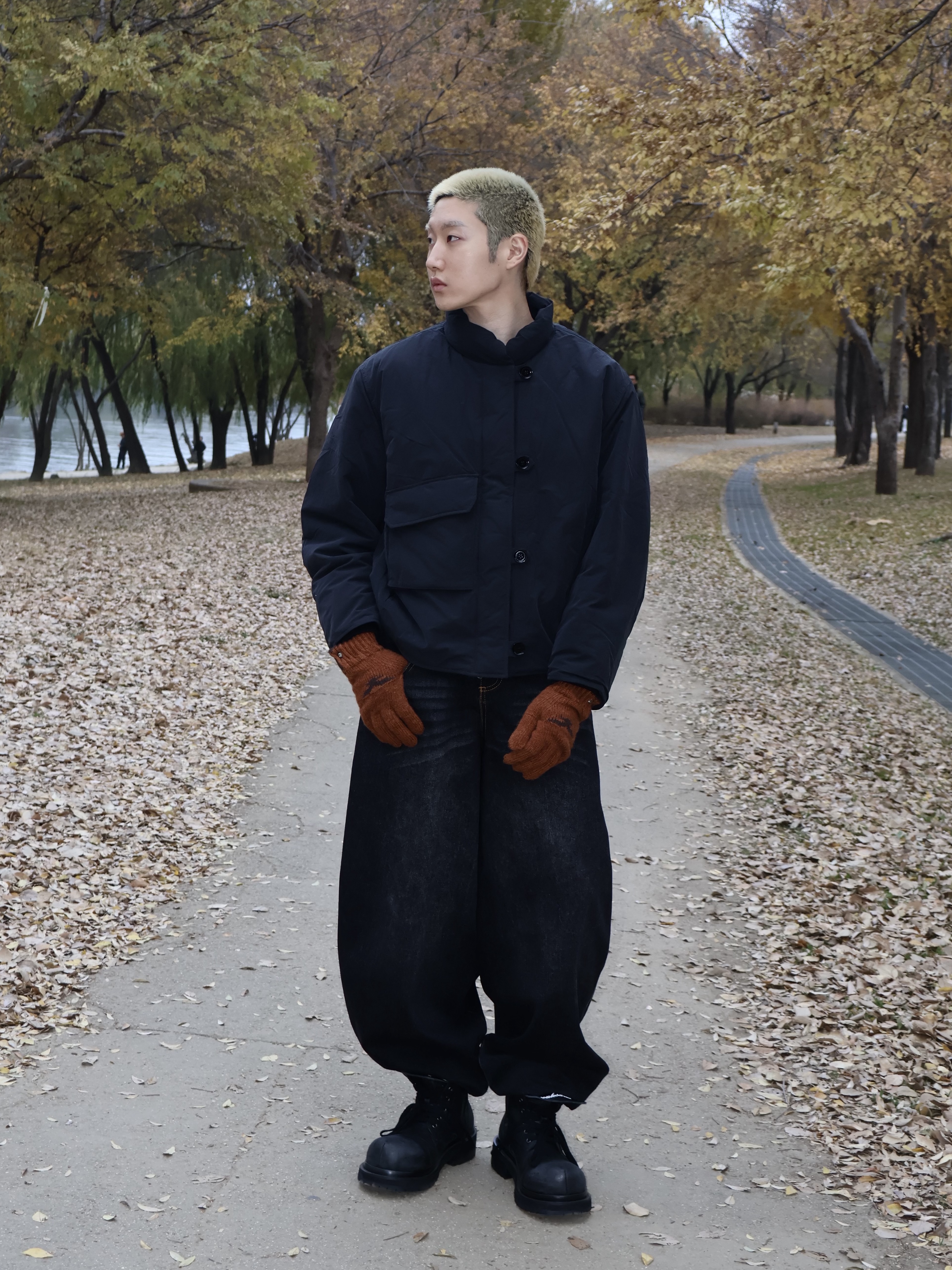 Telfar Baggy Jean Black 착용 스타일