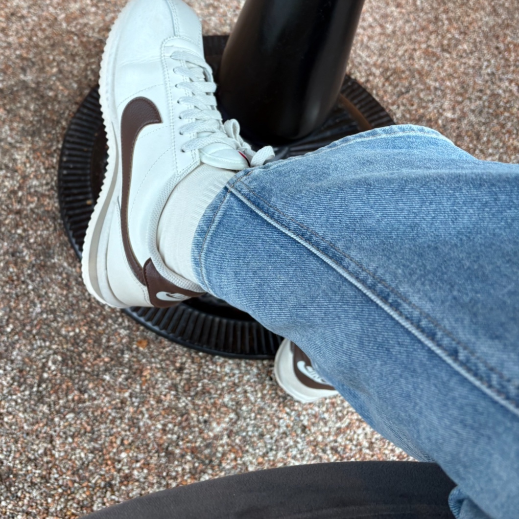 (W) Nike Cortez Sail Cacao Wow 착용 스타일