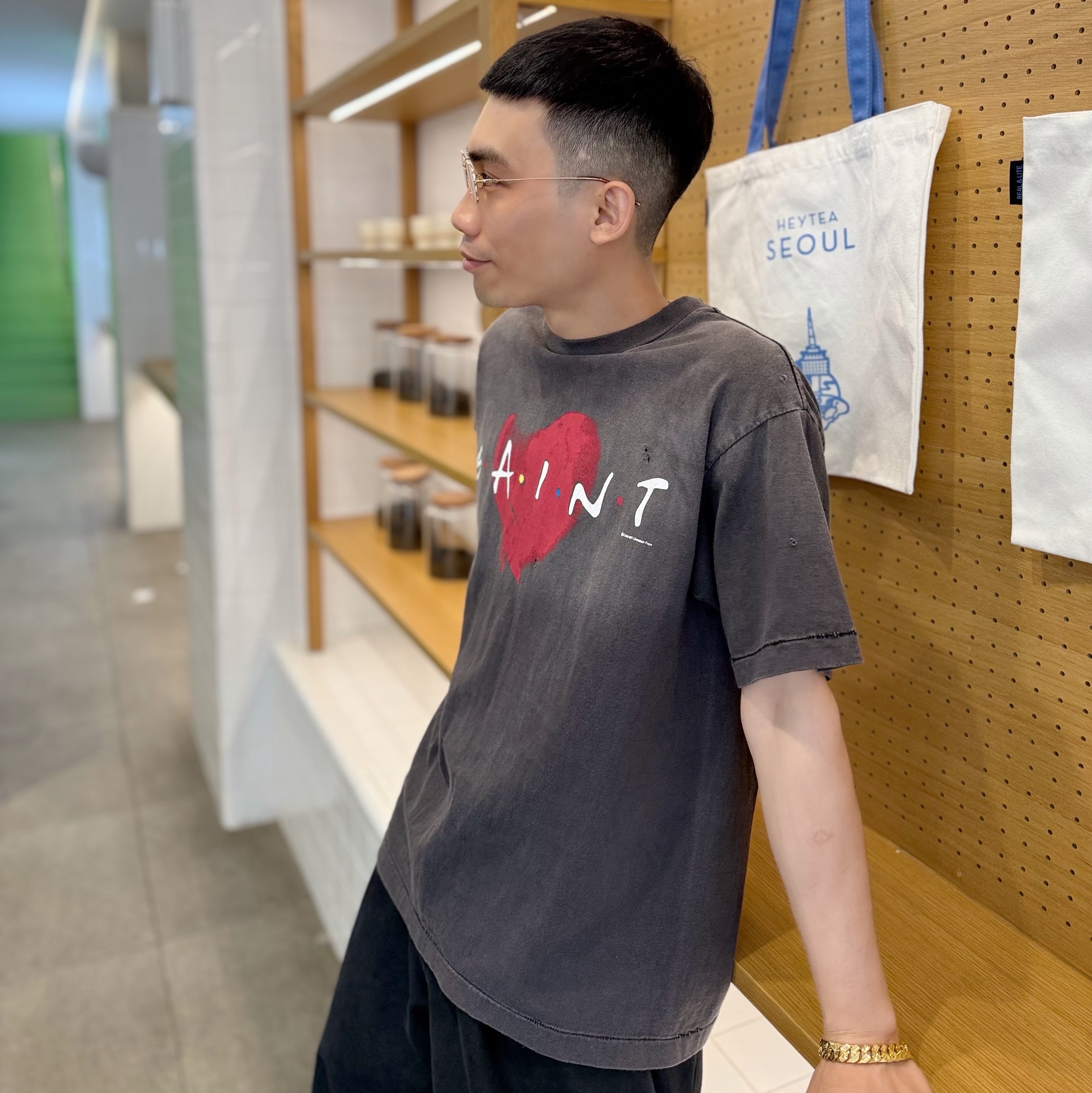 Saint Mxxxxxx Saint S/S T-Shirt Black - 24AW 착용 스타일