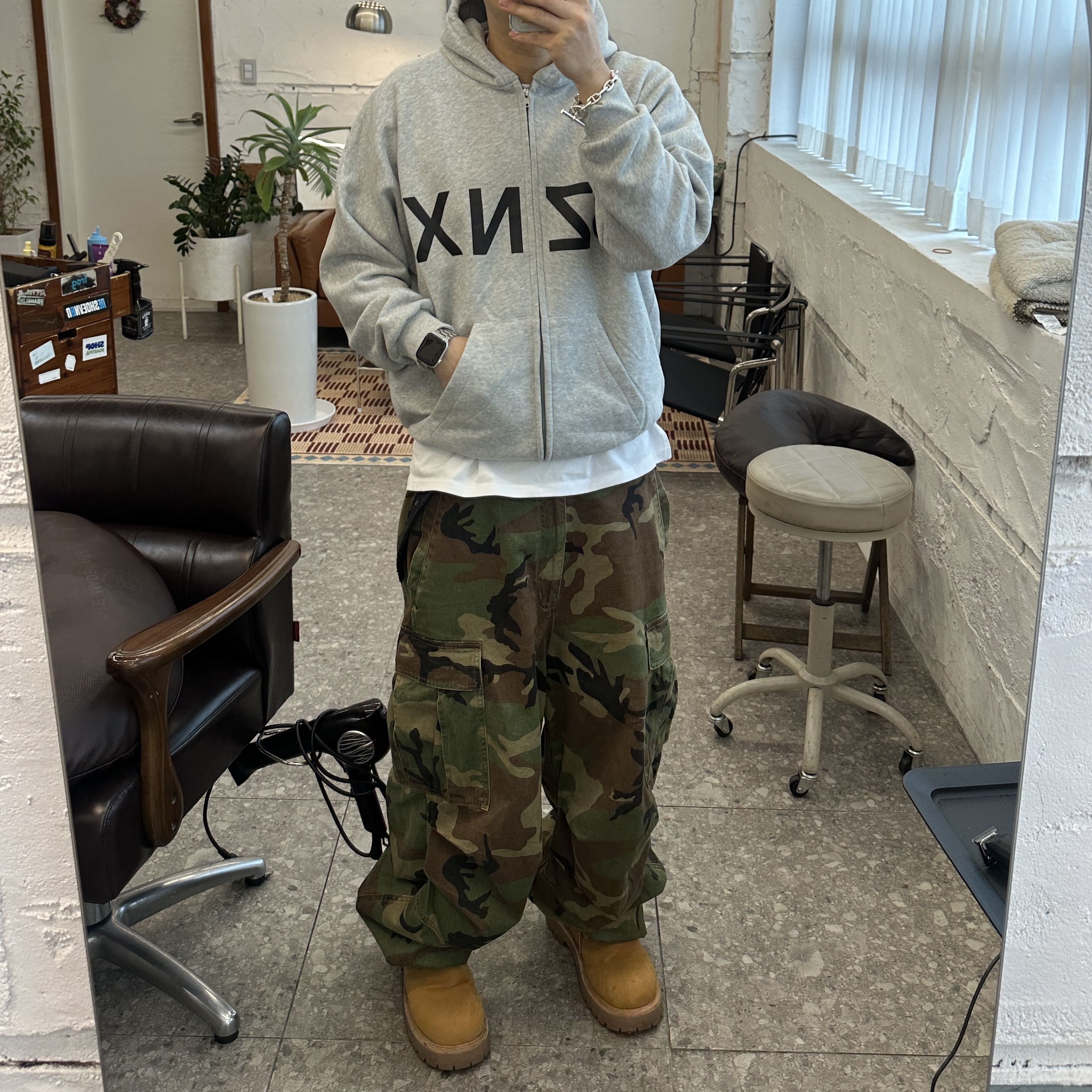 Yeezy HD-10 Grey - Korea Limited, NOD Stone Washed Cargo Pants Camo 착용 스타일 - 1