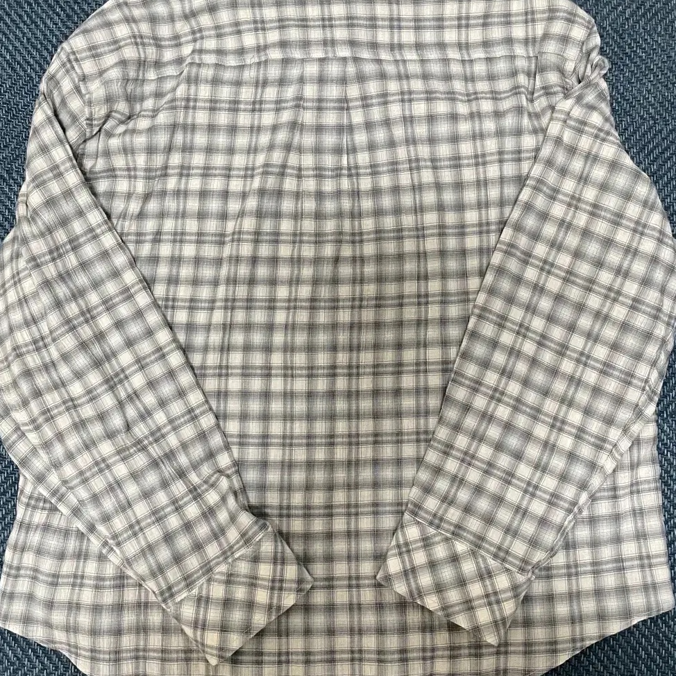 Undermycar Mu.37 Anti Fxxking Logo Play Basic Long Sleeve Check Shirts White Blue 착용 스타일