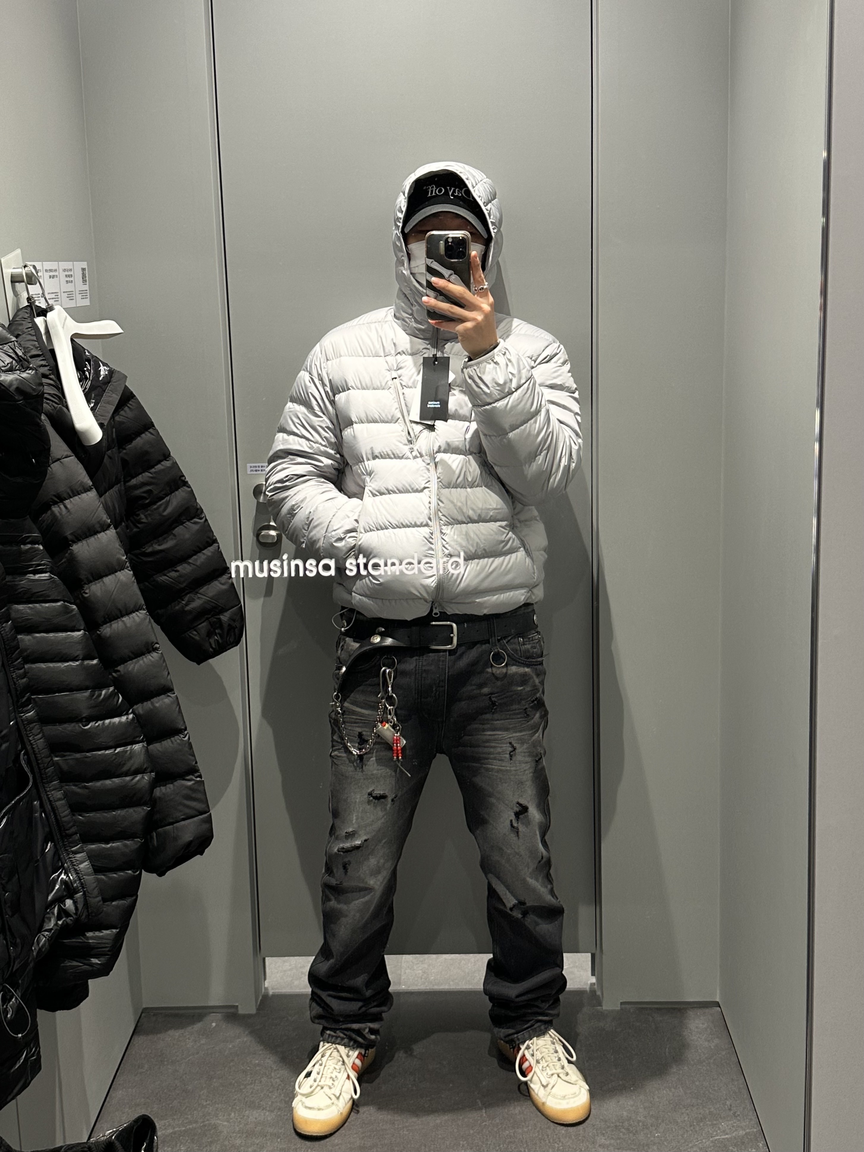 Musinsa Standard City Leisure Hooded Light Down Jacket Light Grey, Adidas x Song for the Mute Campus 80s Bliss Core Black 착용 스타일 - 2