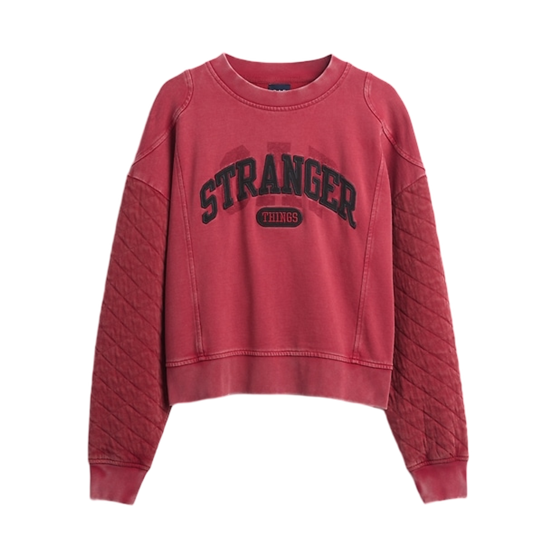갭 x 기묘한 이야기 퀼티드 슬리브 로고 스웨트셔츠 뉴 클래식 레드(Gap x Stranger Things Quilted-Sleeve Logo Sweatshirt New Classic Red)