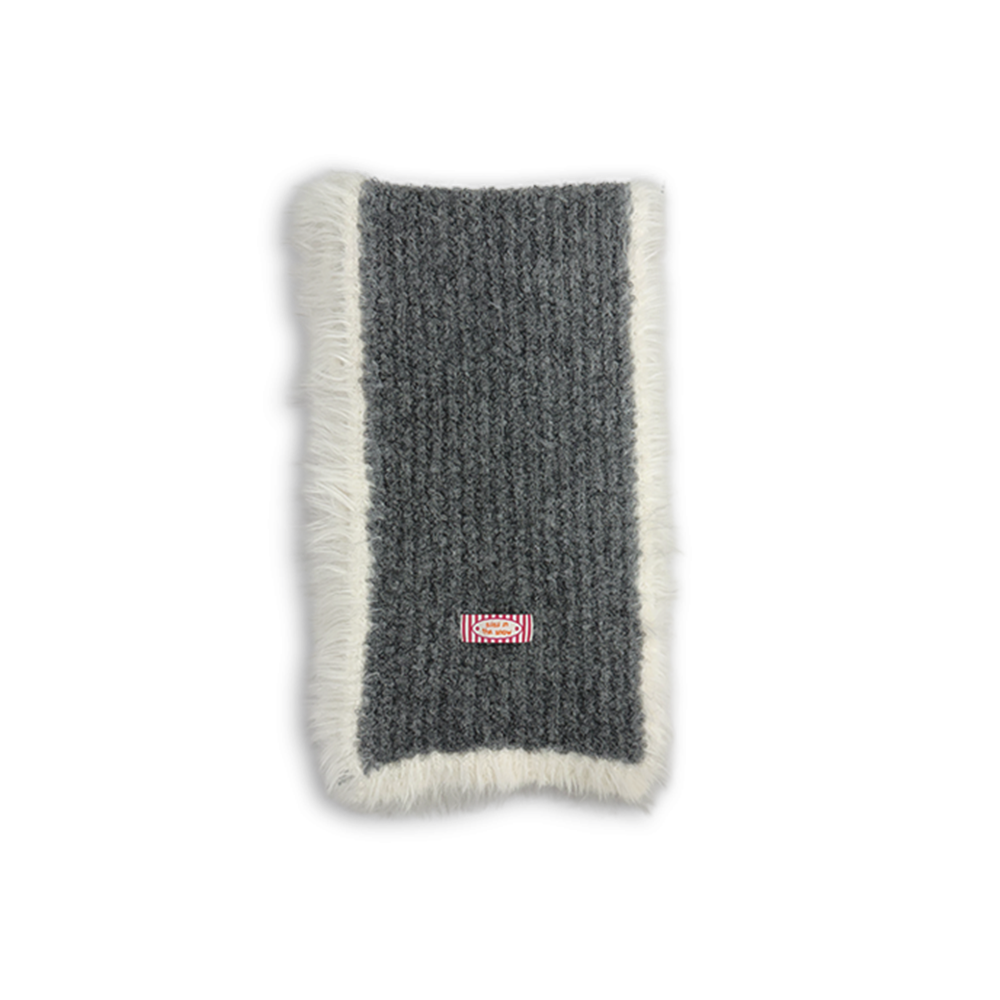 P252AO004 pagesiisii Snow Outline Point Muffle Gray